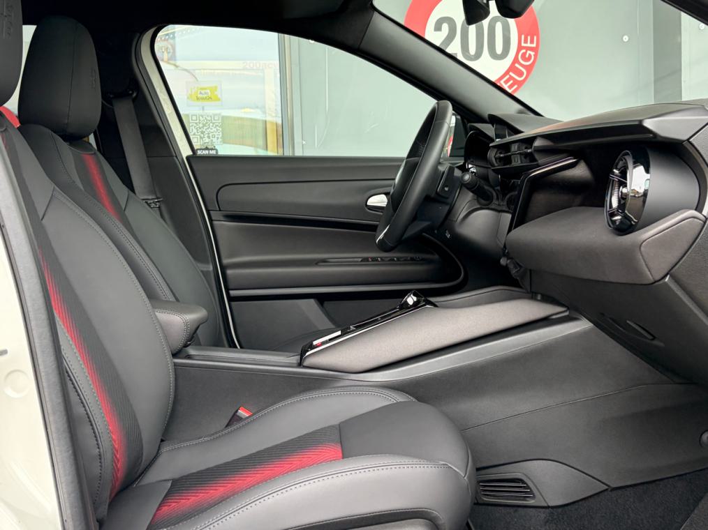 ALFA ROMEO Junior 1.2 48V Hybrid Q4 Pack Tech Sky-image-9