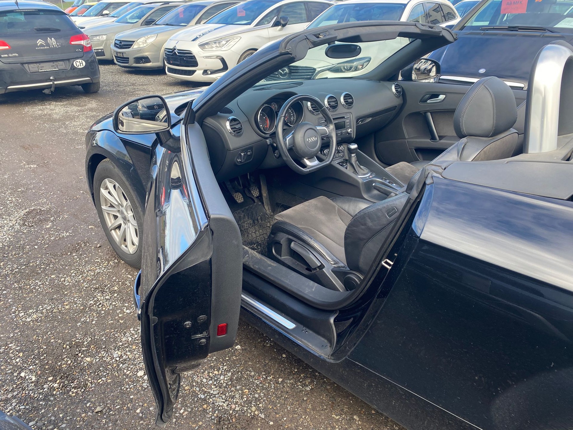 AUDI TT Roadster 2.0 TFSI-image-10