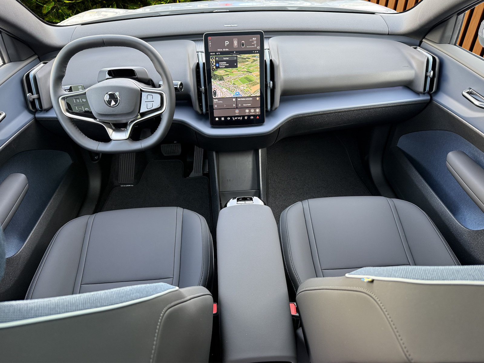 VOLVO EX 30 CC E60 Twin Performance AWD-image-9