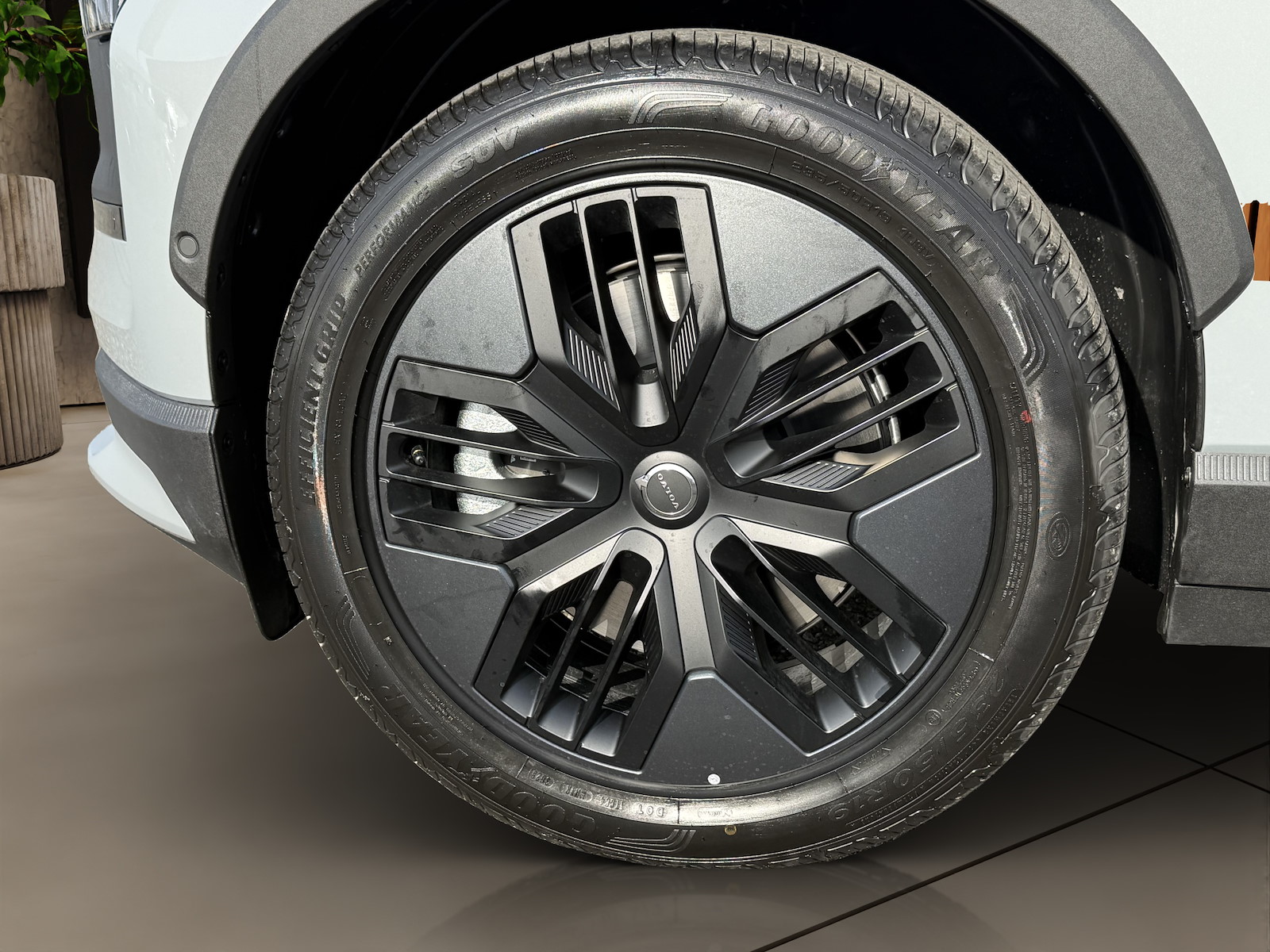 VOLVO EX 30 CC E60 Twin Performance AWD-image-7