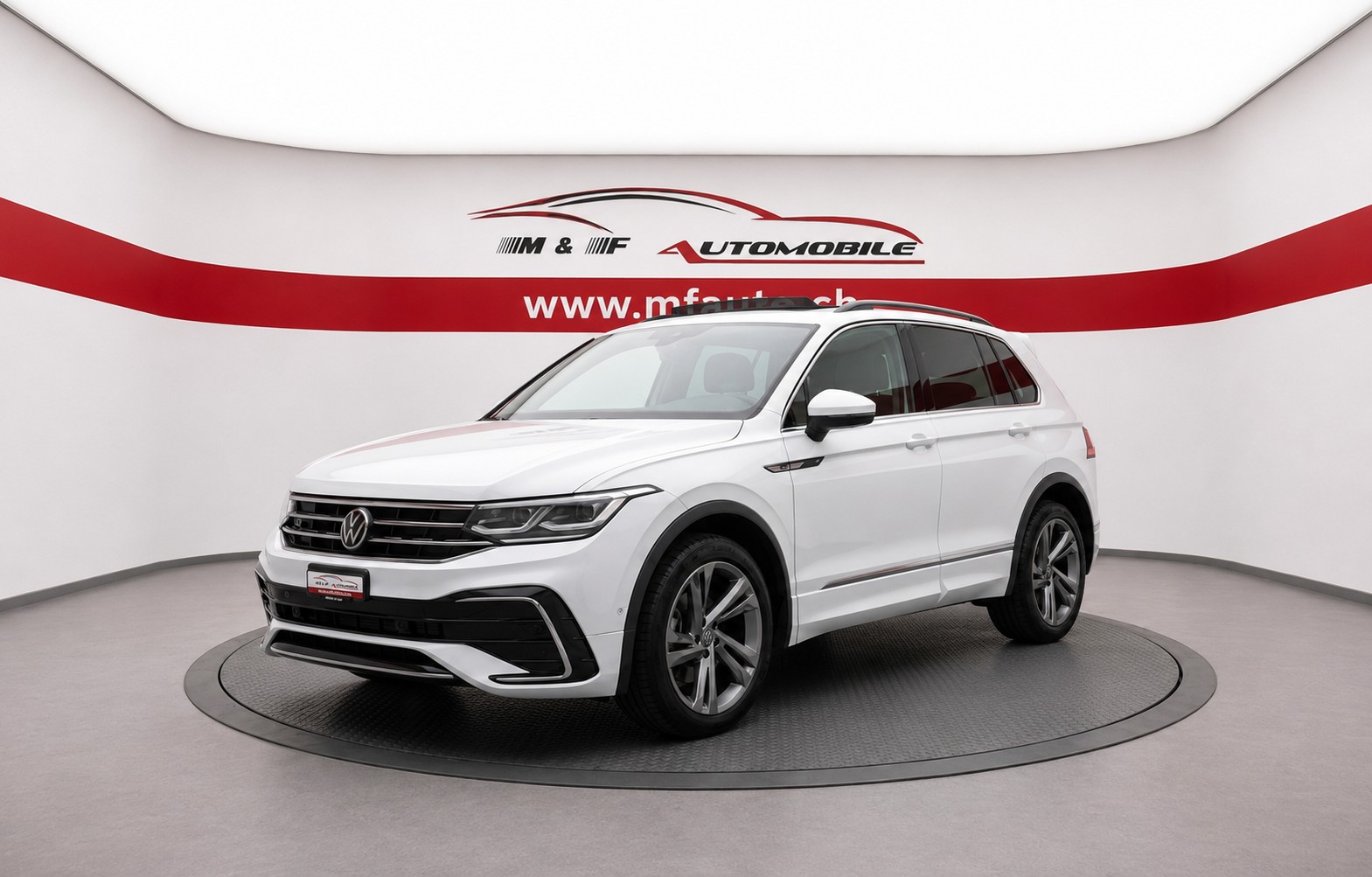 VW Tiguan 2.0 TDI SCR R-Line DSG CH FAHRZEUG-showroom-element-1