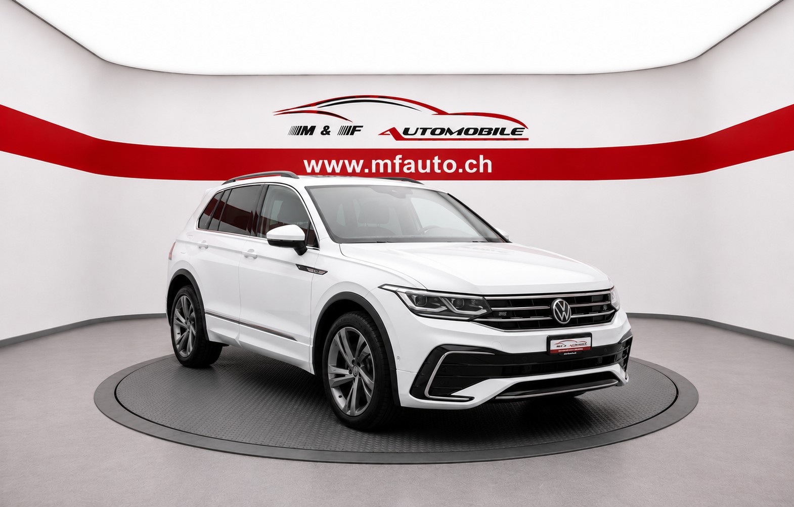 VW Tiguan 2.0 TDI SCR R-Line DSG CH FAHRZEUG-showroom-element-2