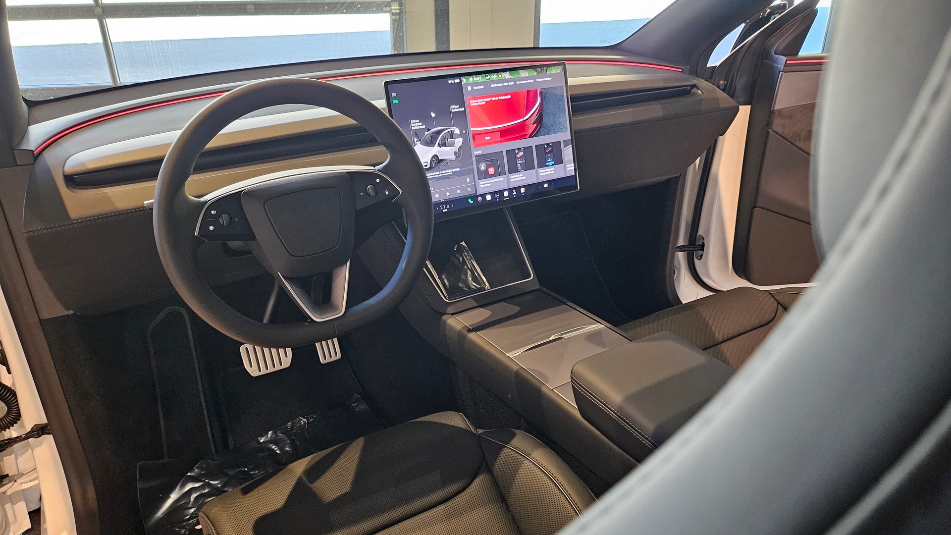 TESLA Model Y Performance AWD AHK-image-23