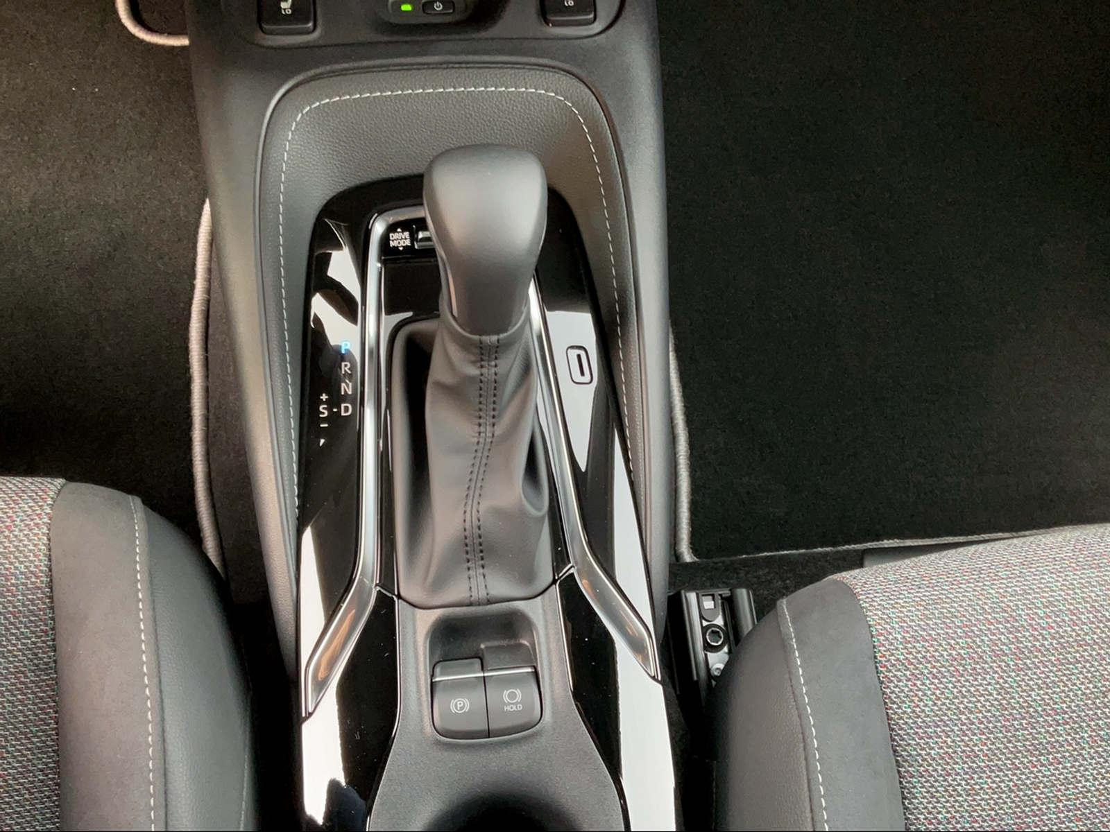 TOYOTA Corolla Touring Sports 2.0 HSD Swiss Edition-image-8