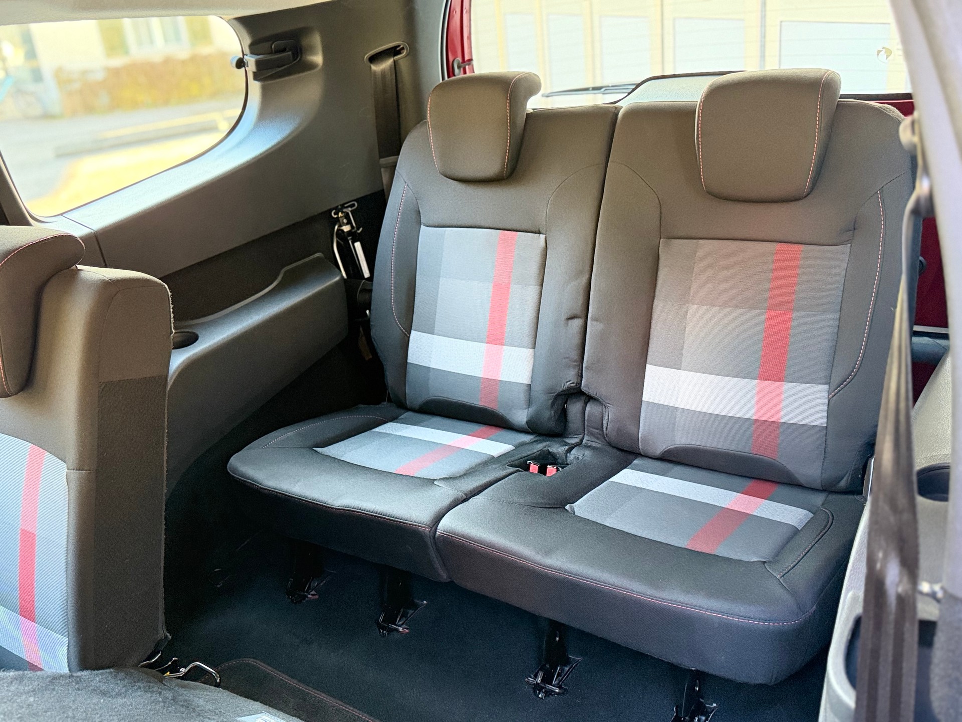 DACIA Lodgy 1.5dCi Stepway 7PL-image-18