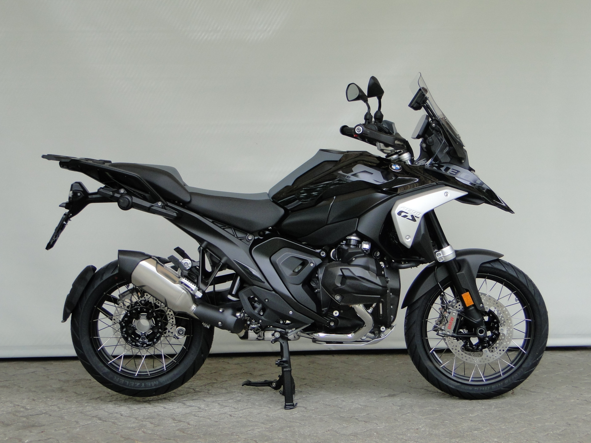 BMW R 1300 GS-image-1