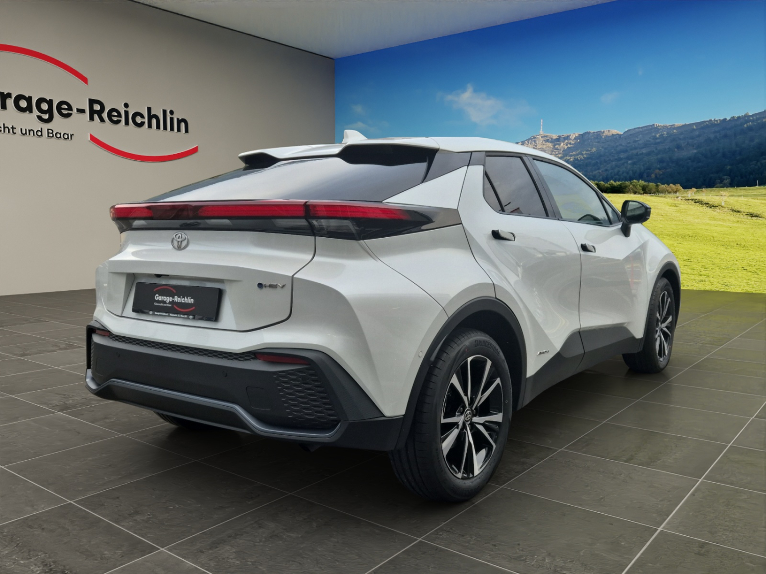 TOYOTA C-HR 2.0 HEV Trend 4x4-image-4
