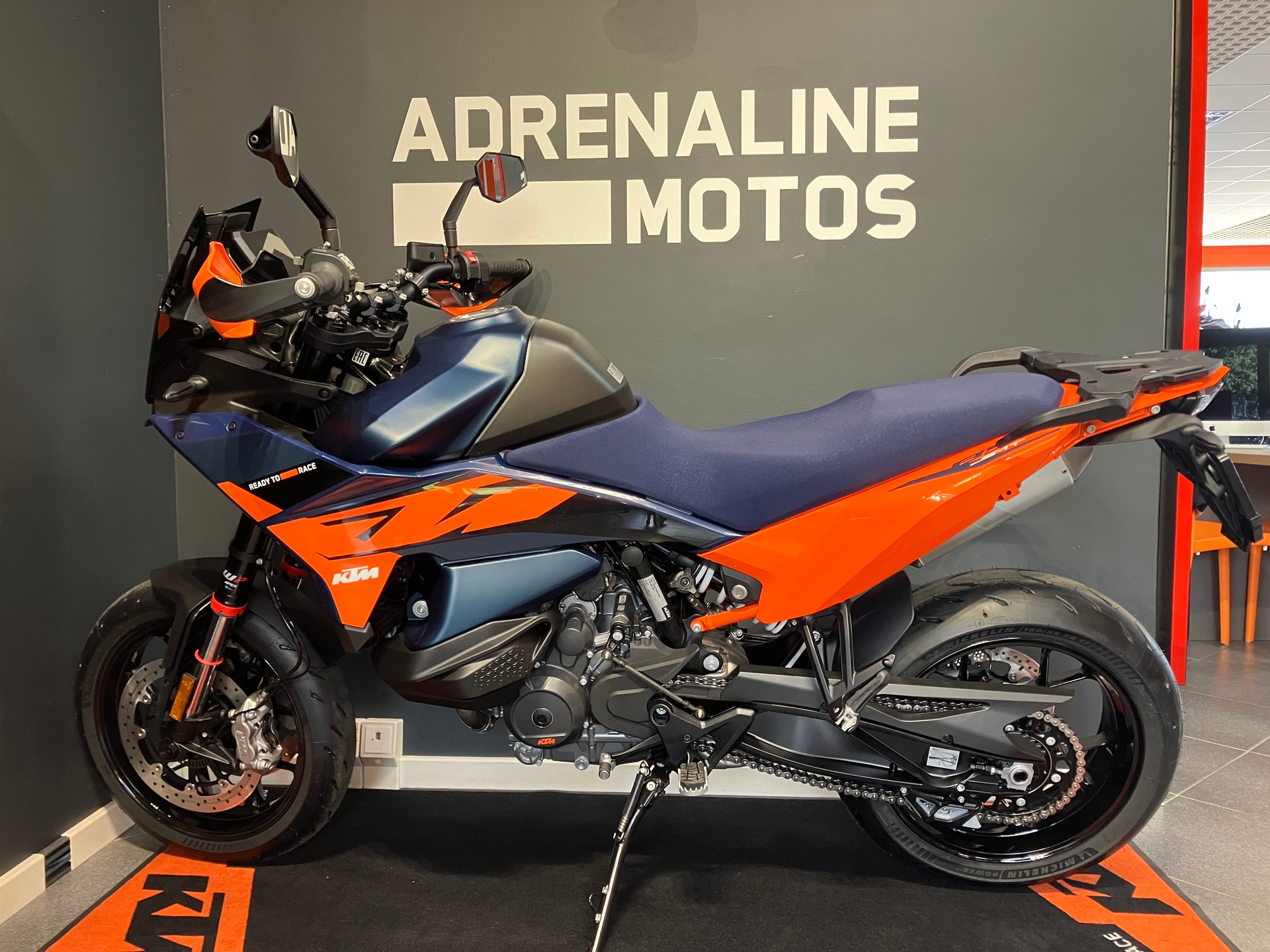 KTM 890 SMT-image-4
