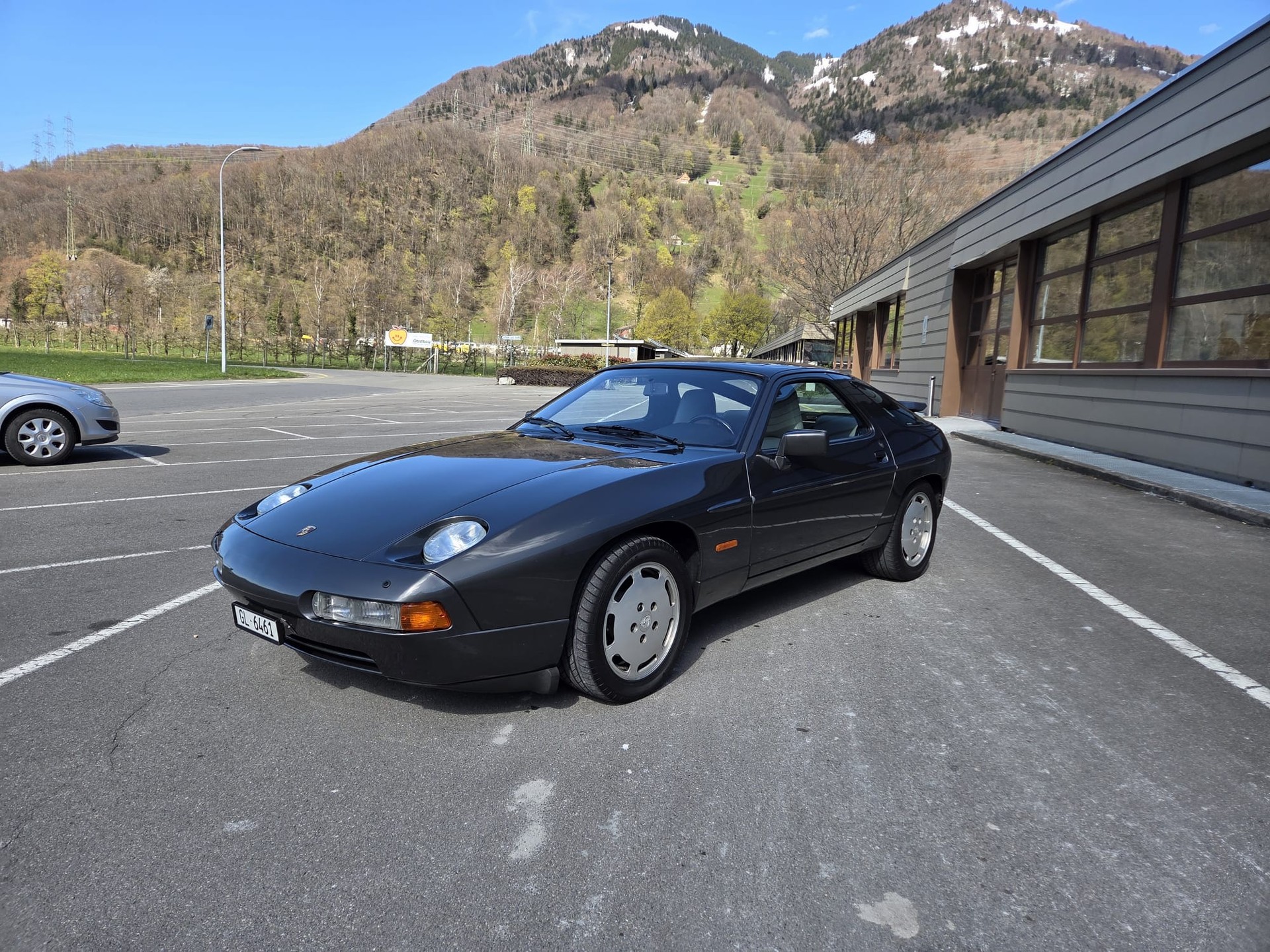 PORSCHE 928 S4 | Veteran | frisch ab MFK | viel investiert