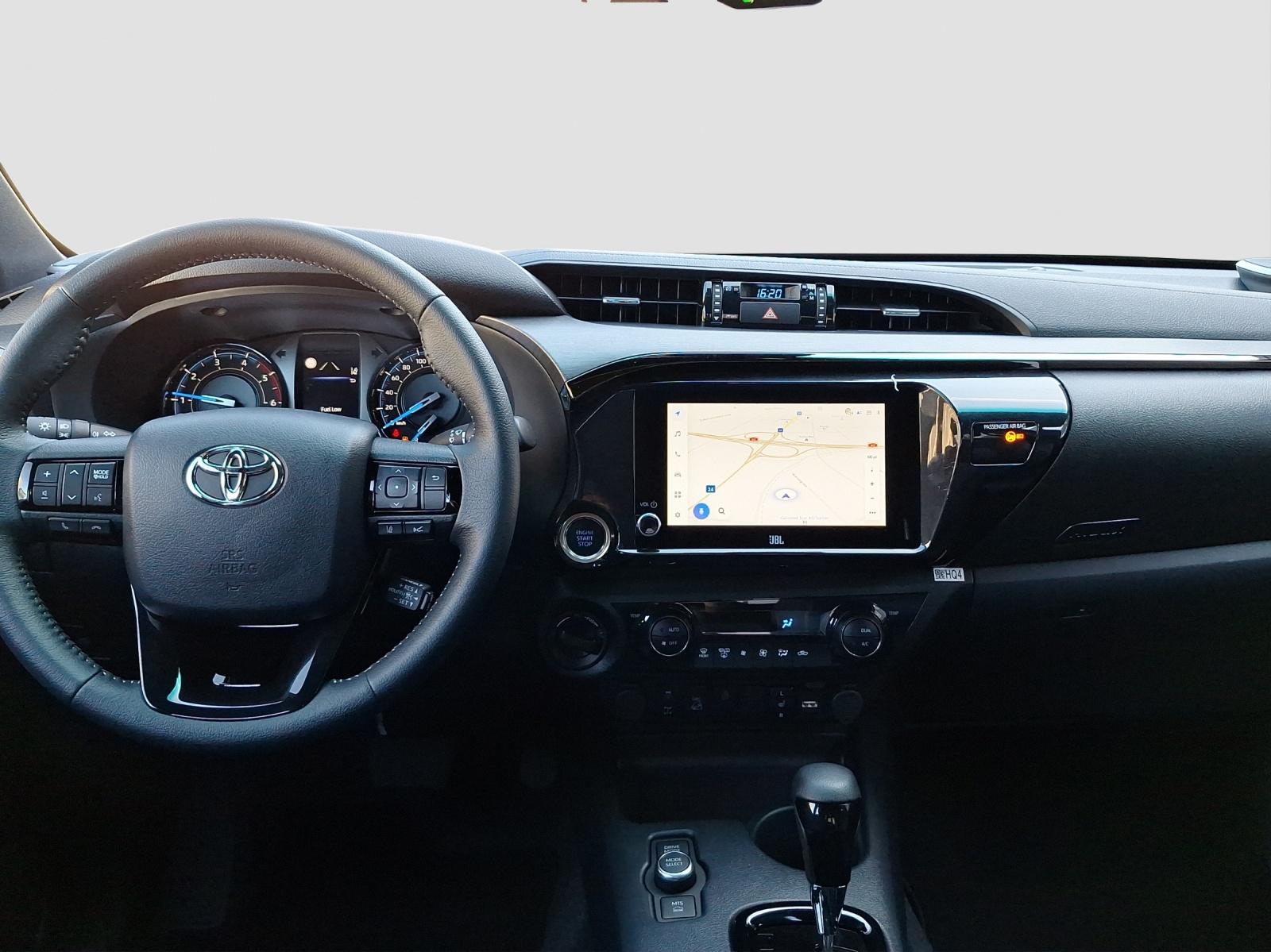 TOYOTA Hilux Double Cab.-Pick-up 2.8 D-4D MHEV 204 Invincible-image-8