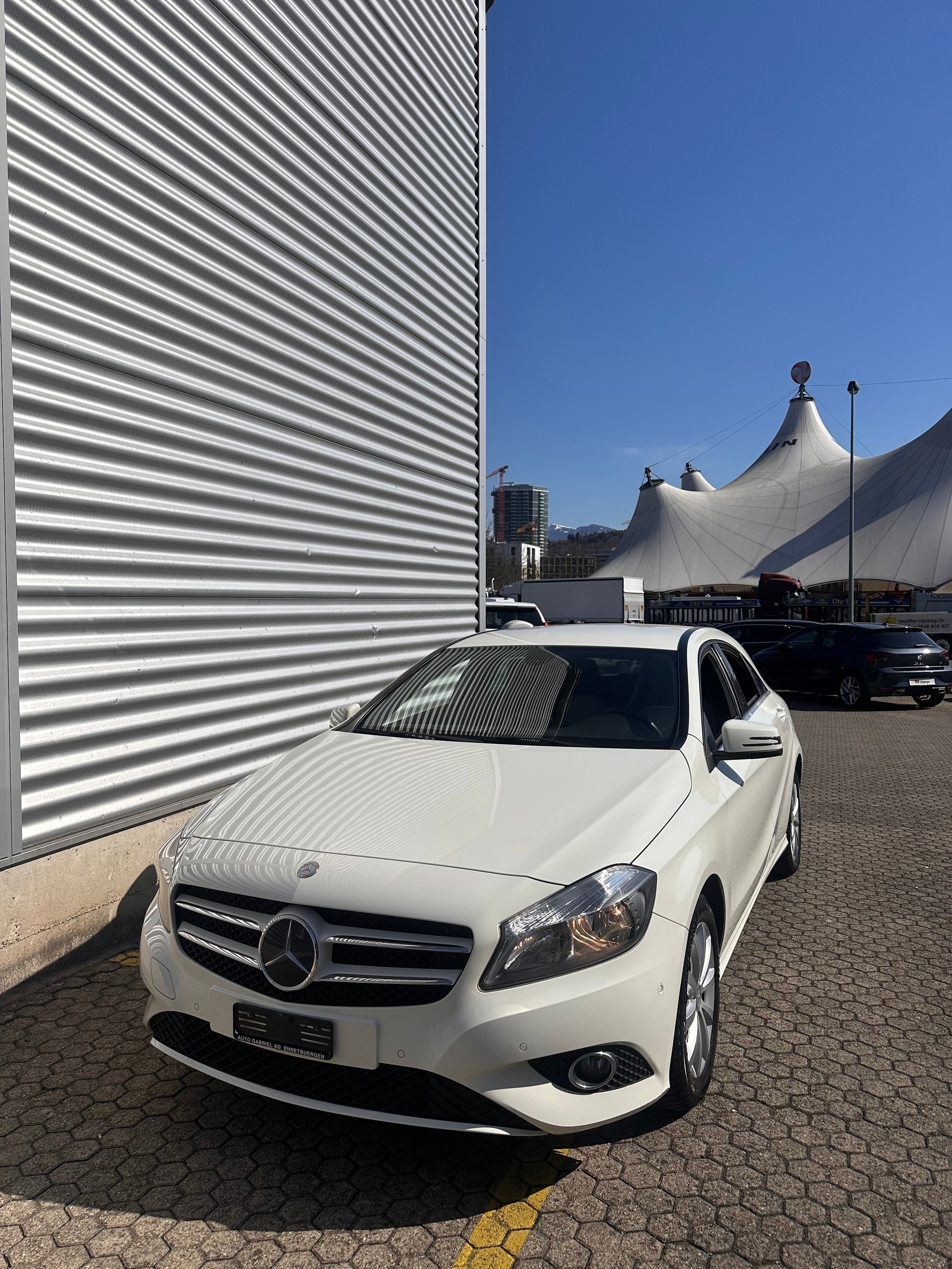 MERCEDES-BENZ A 180 AMG Line-image-1