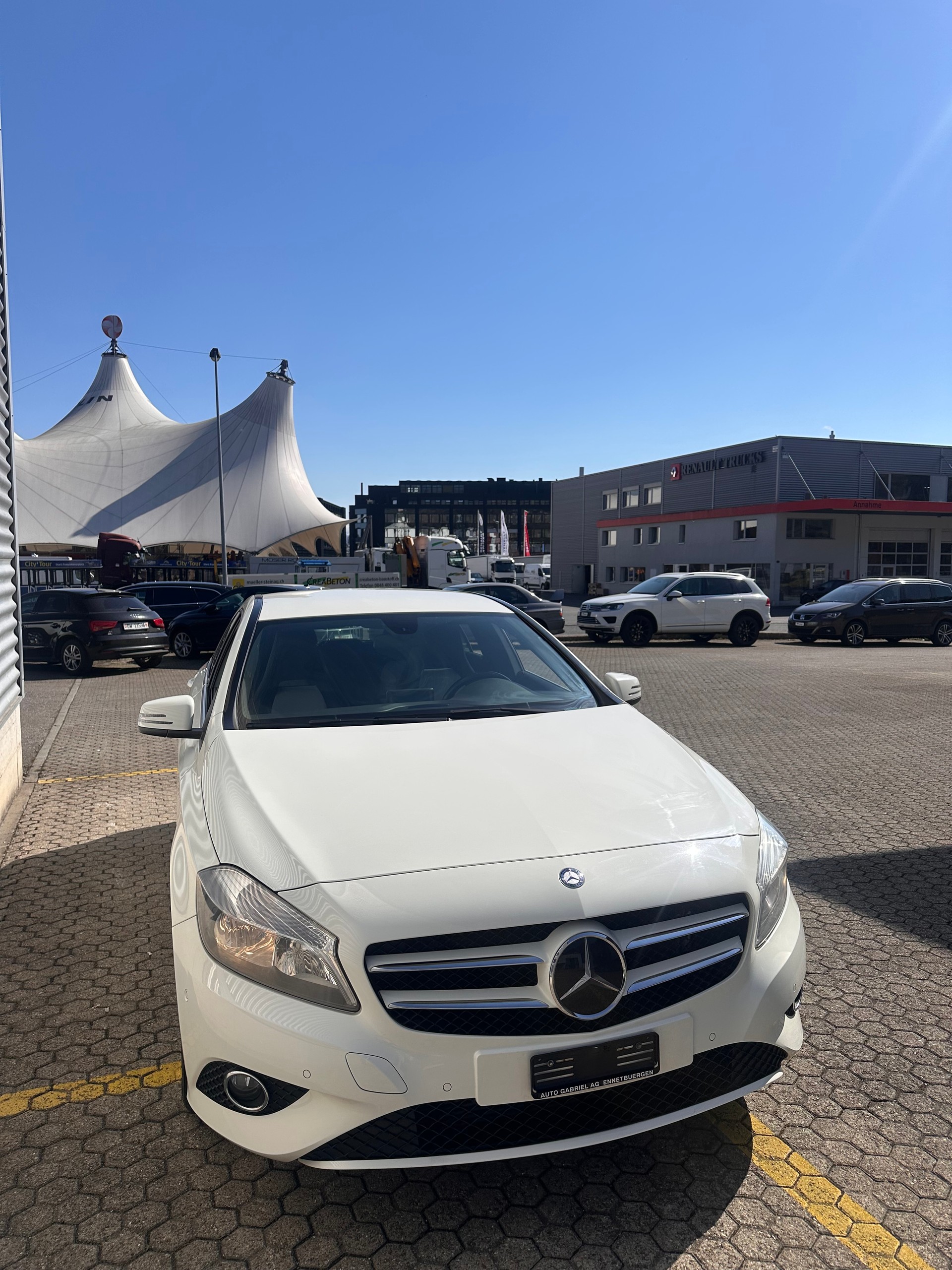 MERCEDES-BENZ A 180 AMG Line-image-2