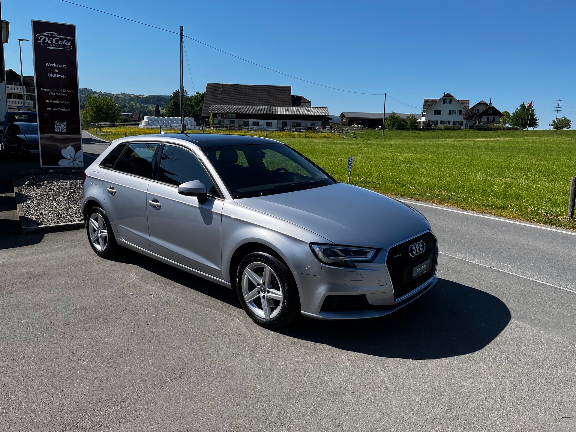 AUDI A3 Sportback 2.0 TFSI quattro S-tronic-showroom-element-1