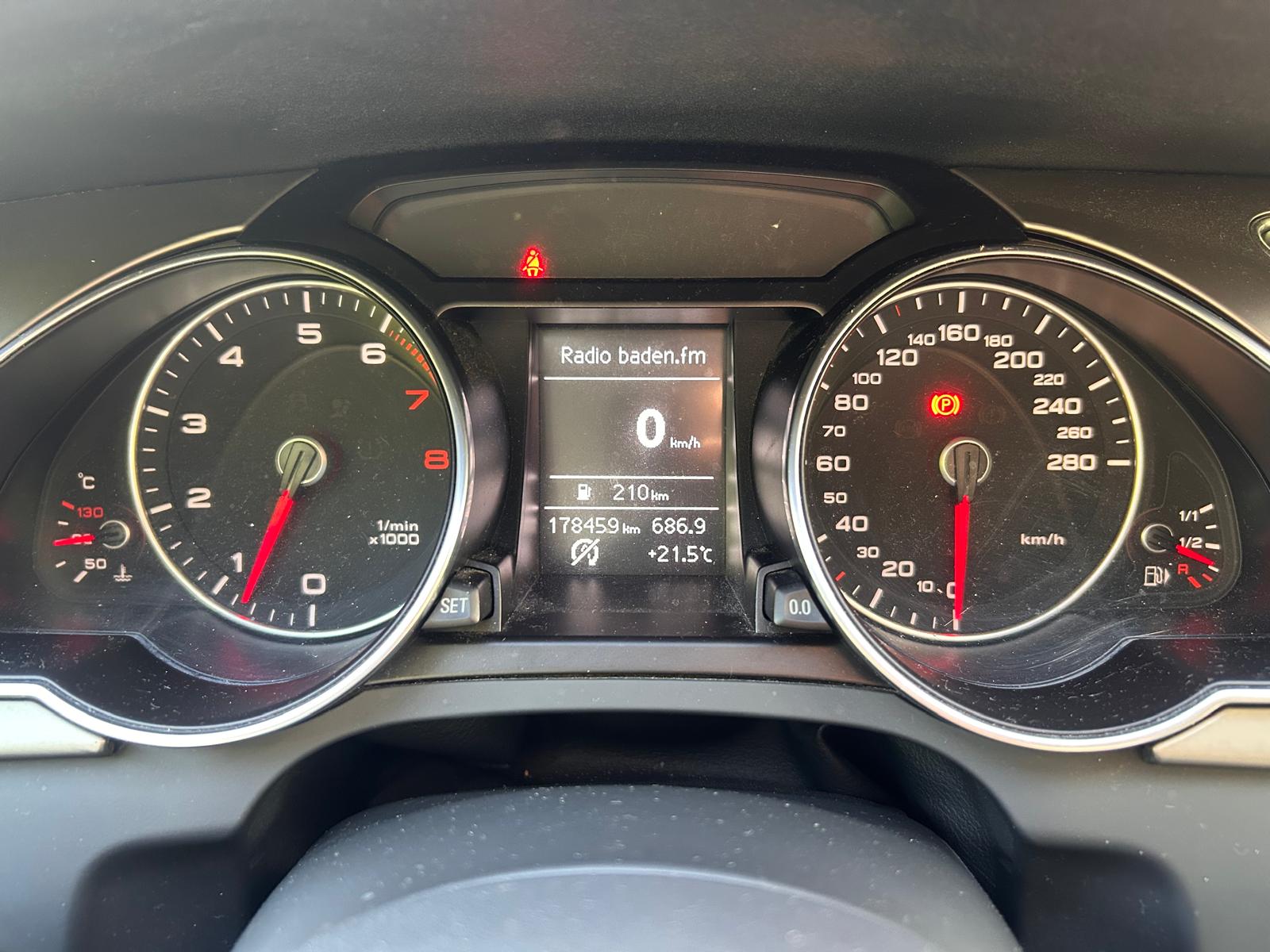 AUDI A5 Coupé 1.8 TFSI-image-19