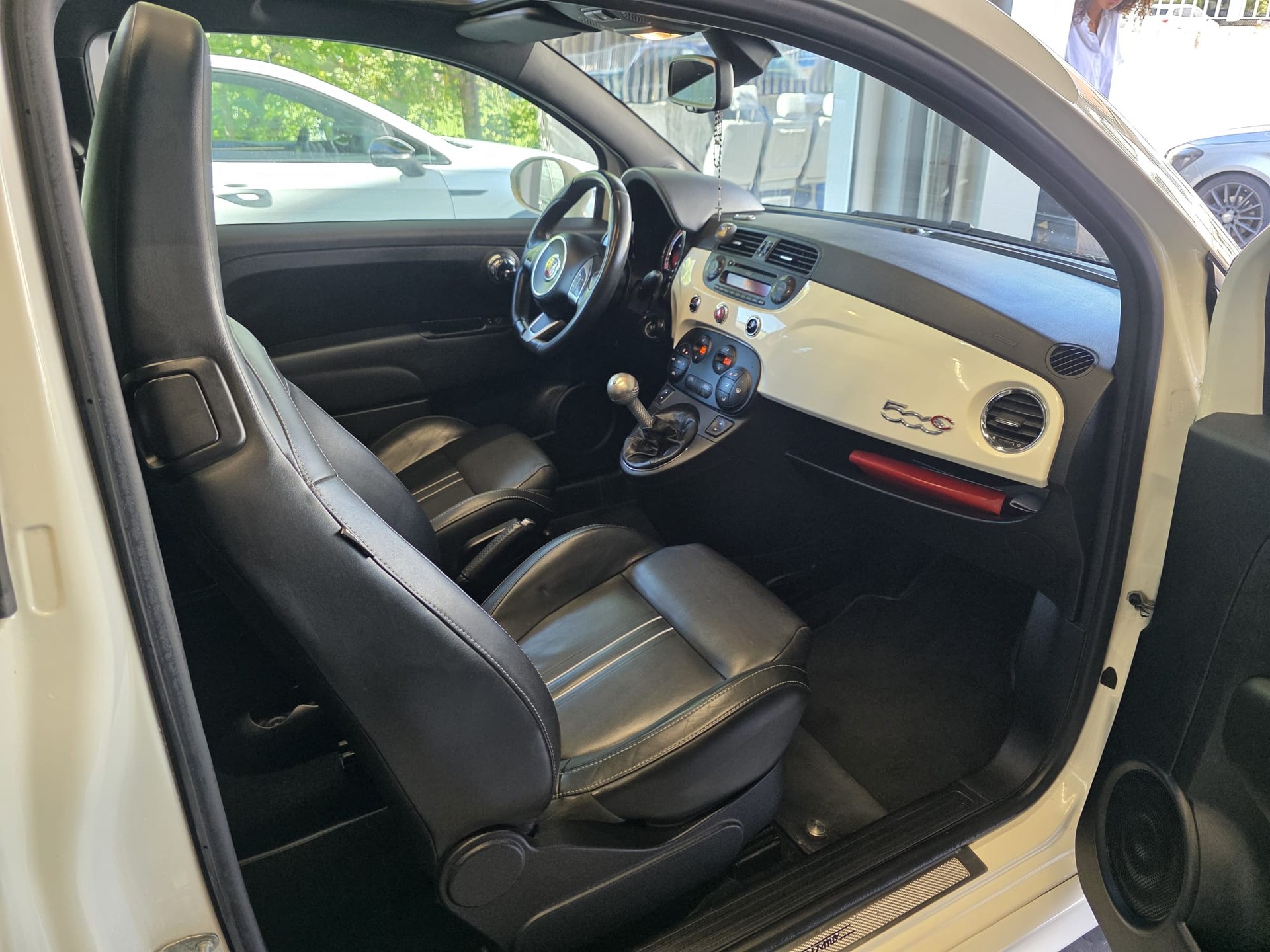 FIAT 595 1.4 16V Turbo Abarth Turismo-image-12