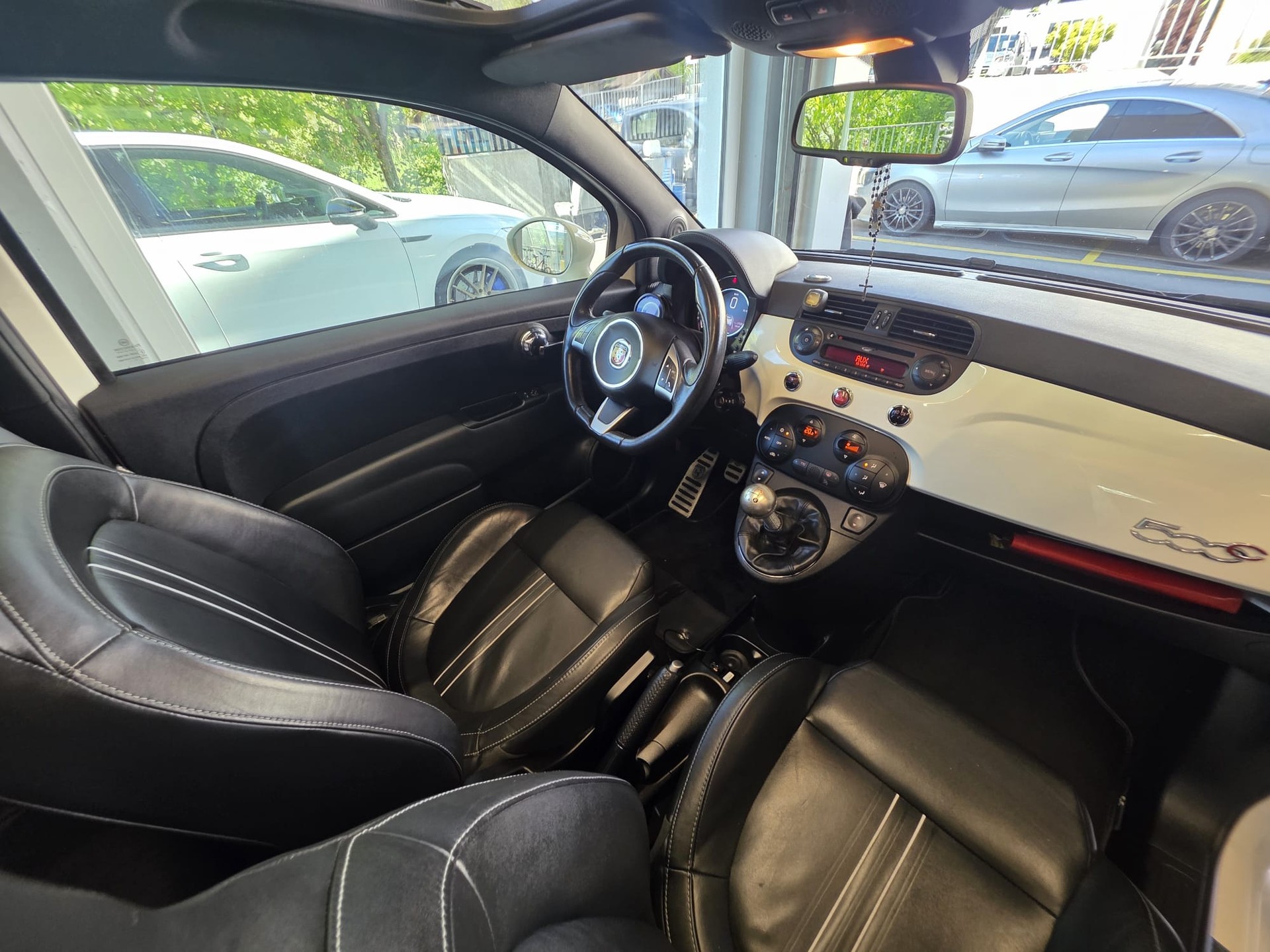 FIAT 595 1.4 16V Turbo Abarth Turismo-image-13