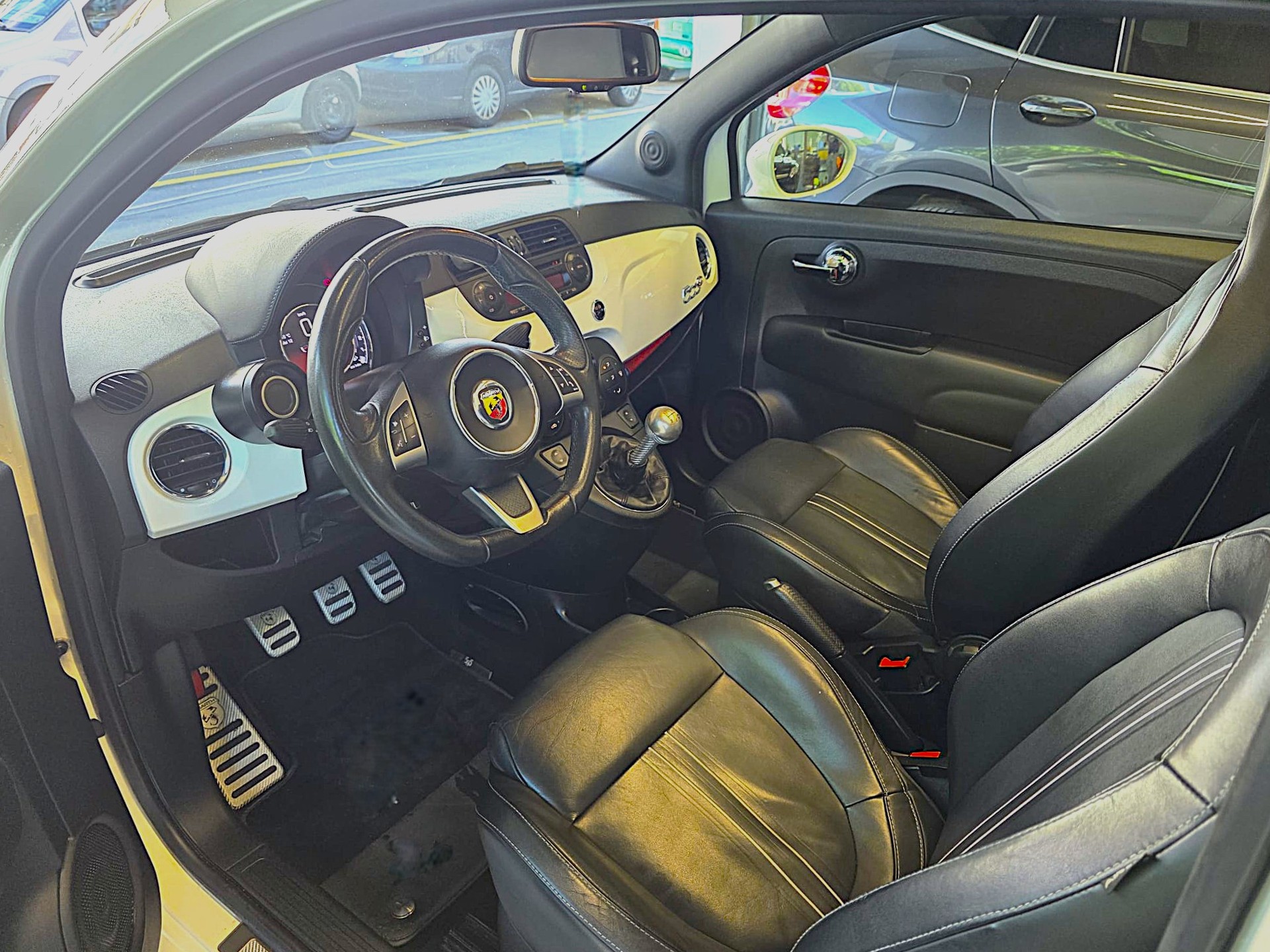 FIAT 595 1.4 16V Turbo Abarth Turismo-image-10