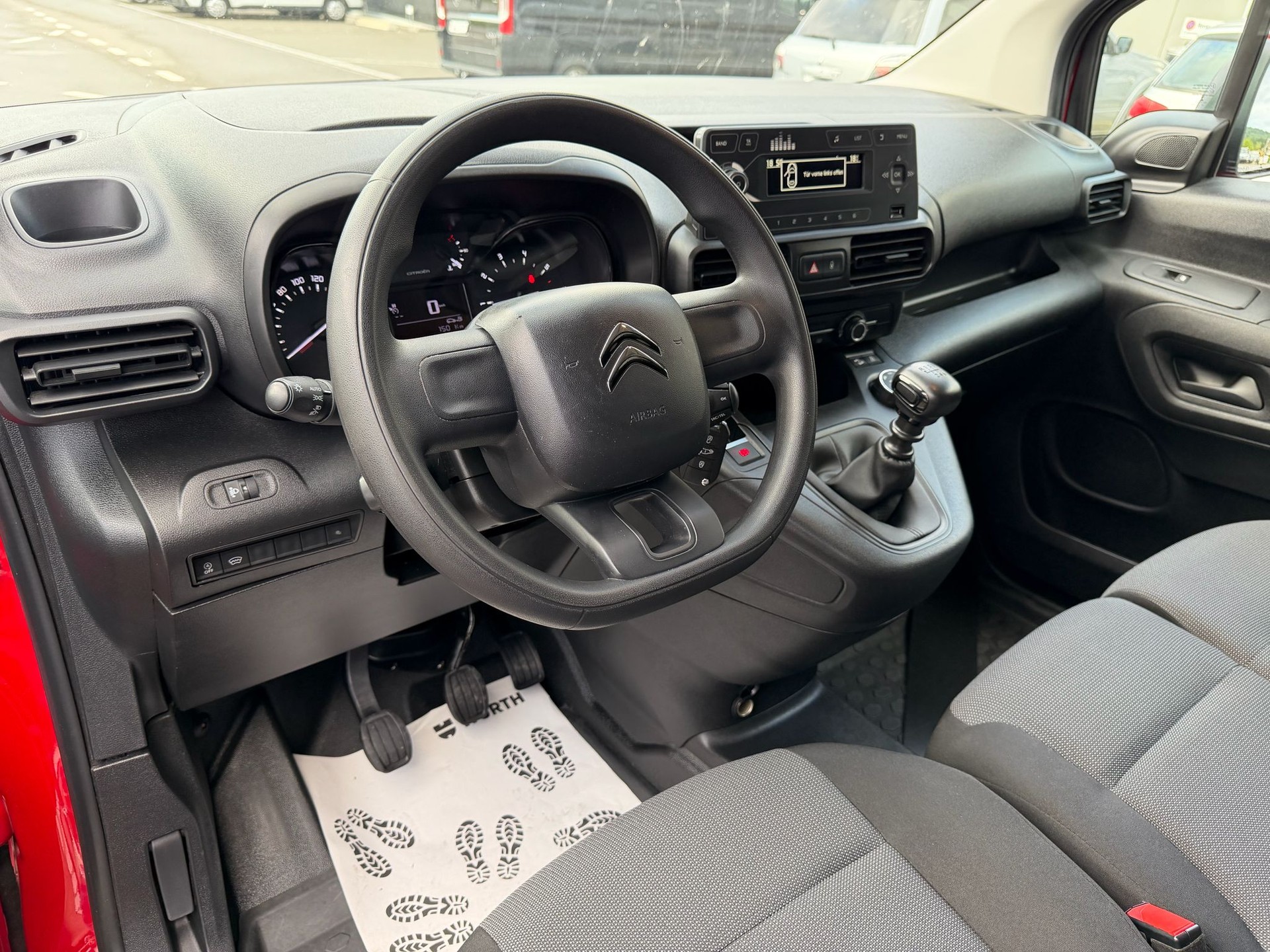 CITROEN Berlingo DANGEL Van 1.5 Blue HDi 130 s/s Club 650kg 4x4-image-8