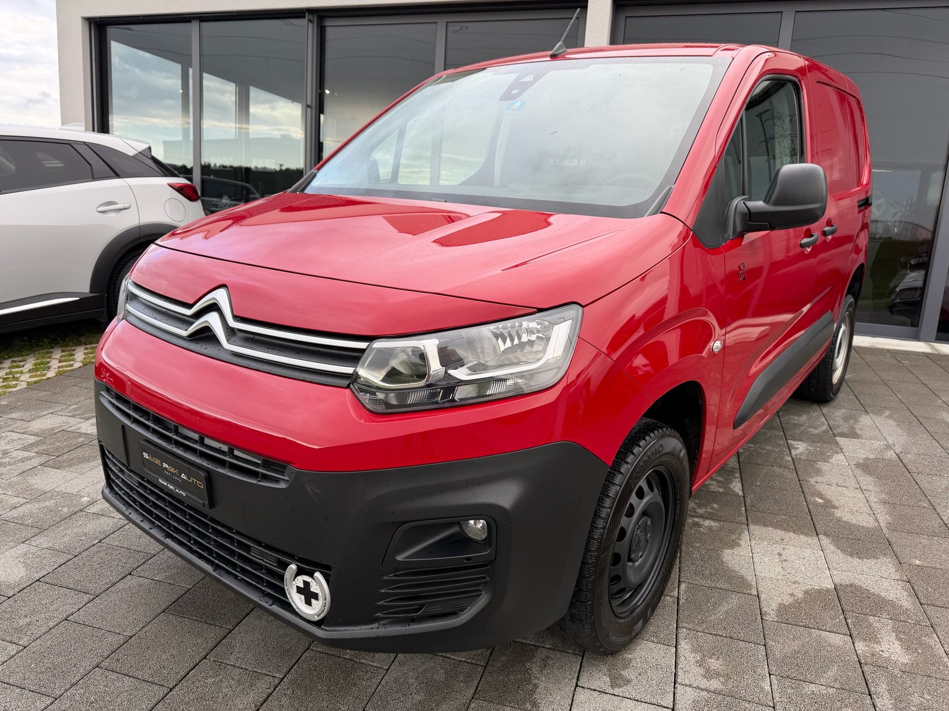 CITROEN Berlingo DANGEL Van 1.5 Blue HDi 130 s/s Club 650kg 4x4-showroom-element-3