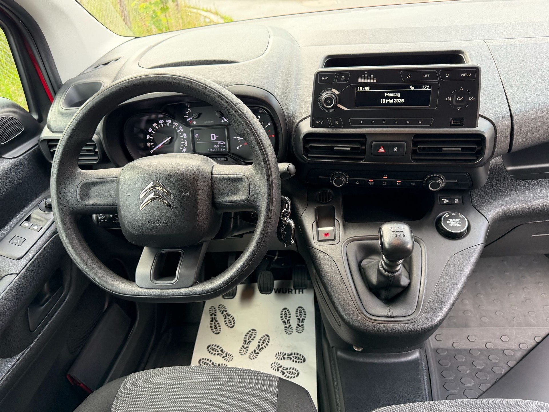 CITROEN Berlingo DANGEL Van 1.5 Blue HDi 130 s/s Club 650kg 4x4-image-9