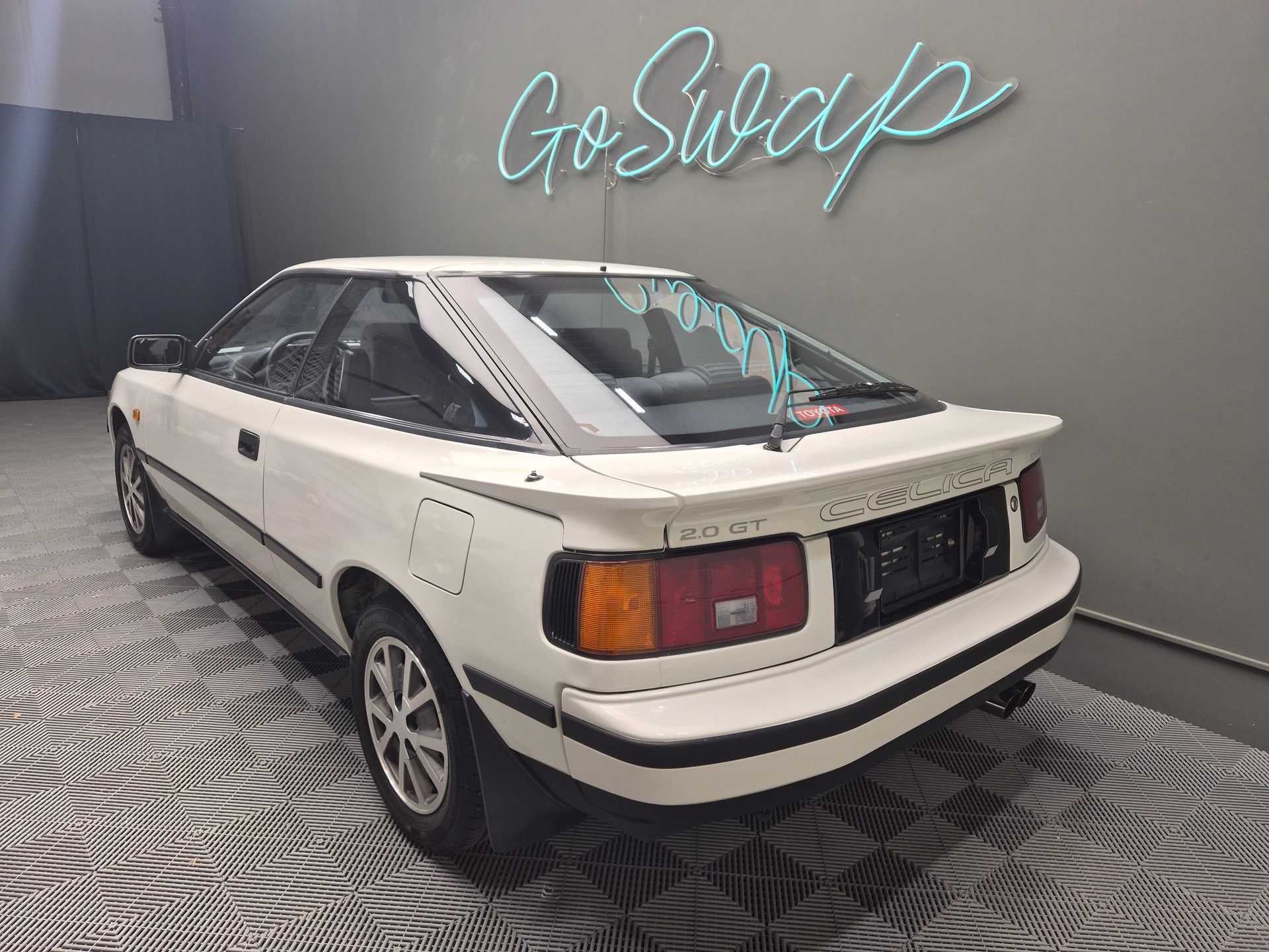 TOYOTA Celica 2000 GT Liftback-image-7
