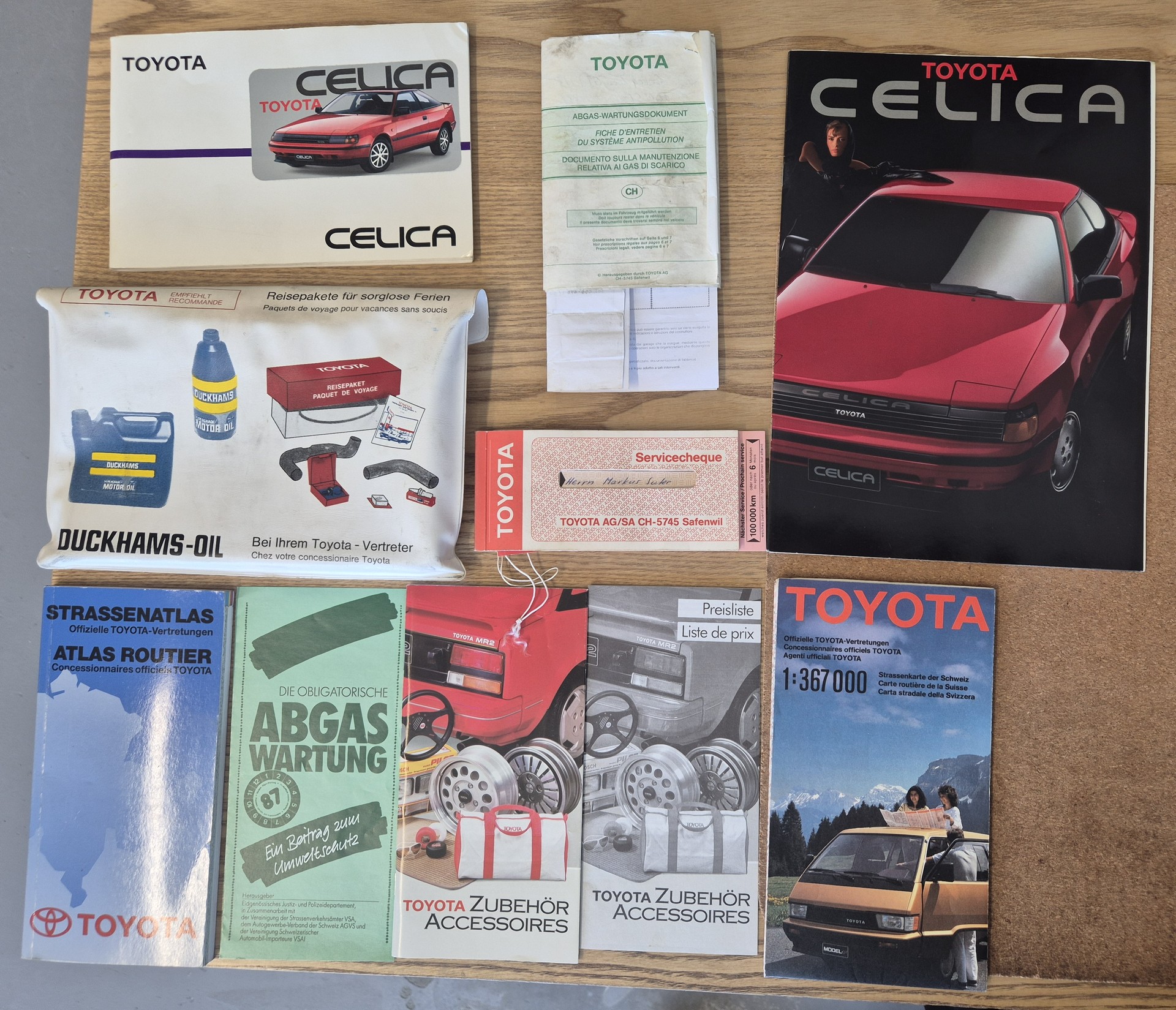 TOYOTA Celica 2000 GT Liftback-image-24
