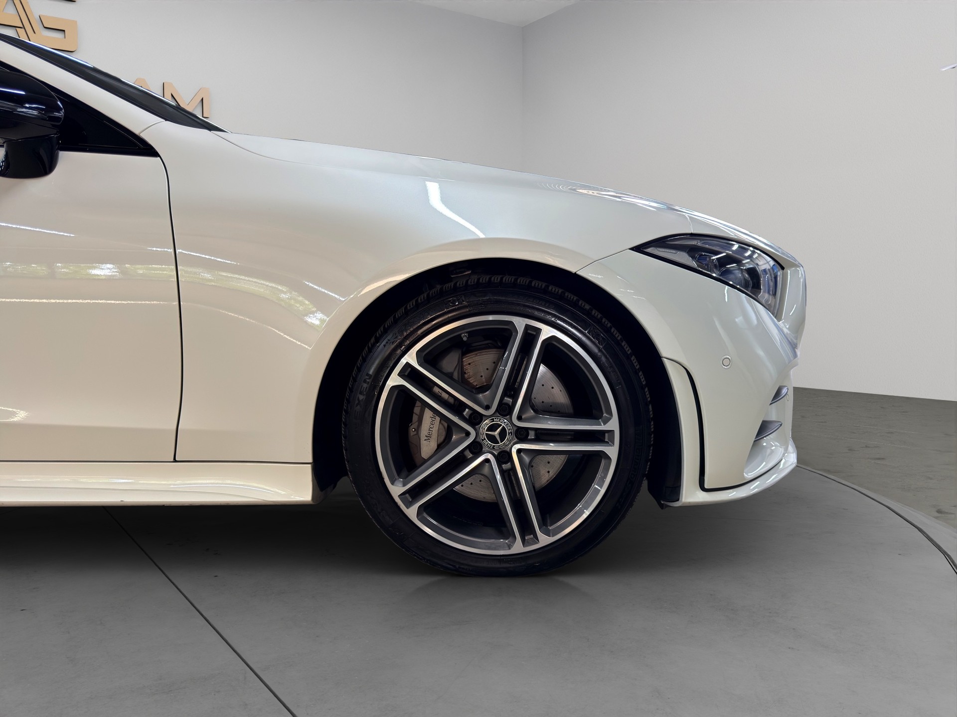 MERCEDES-BENZ CLS 350 d AMG Line 4Matic 9G-Tronic-image-8