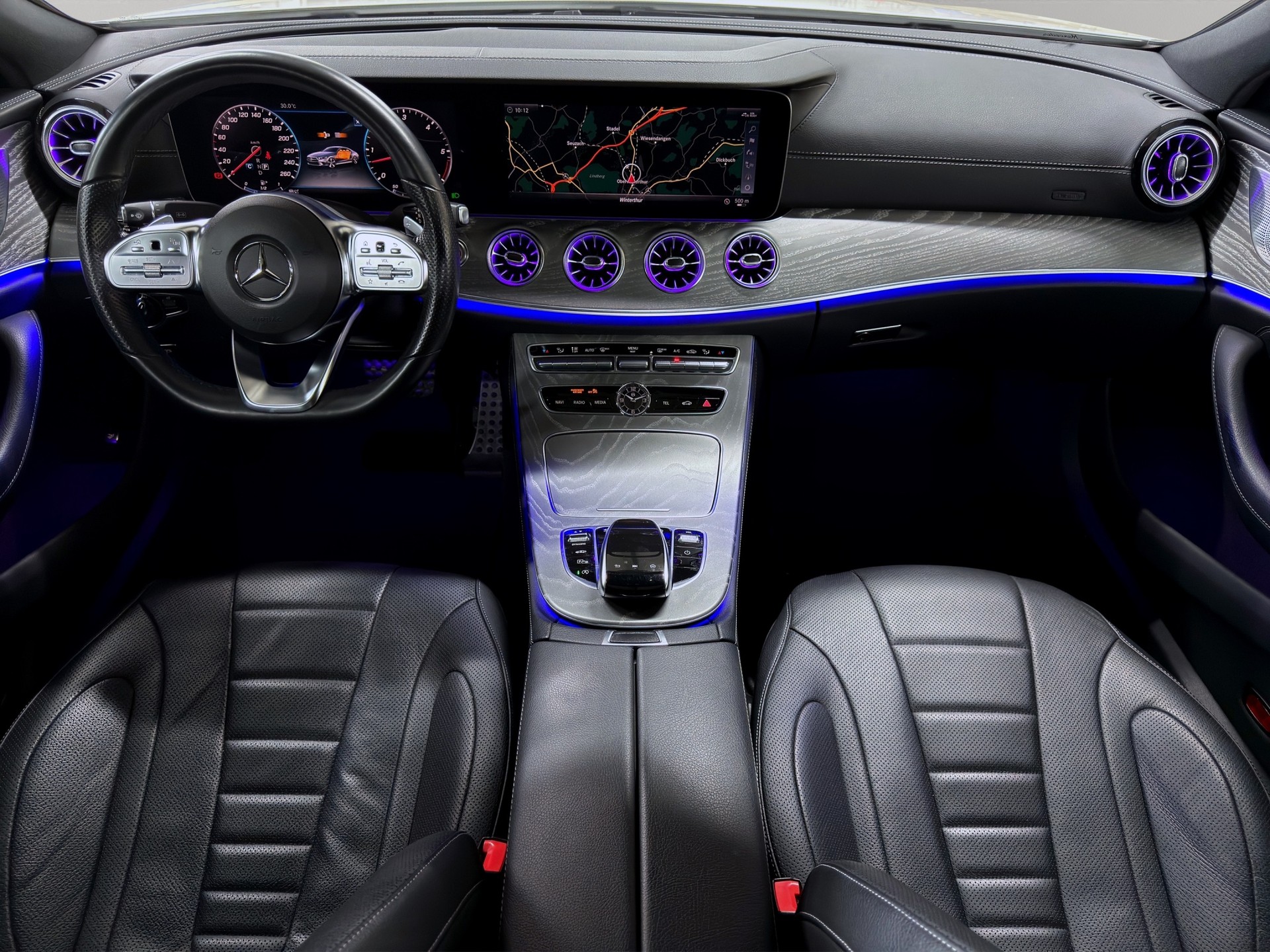 MERCEDES-BENZ CLS 350 d AMG Line 4Matic 9G-Tronic-image-17