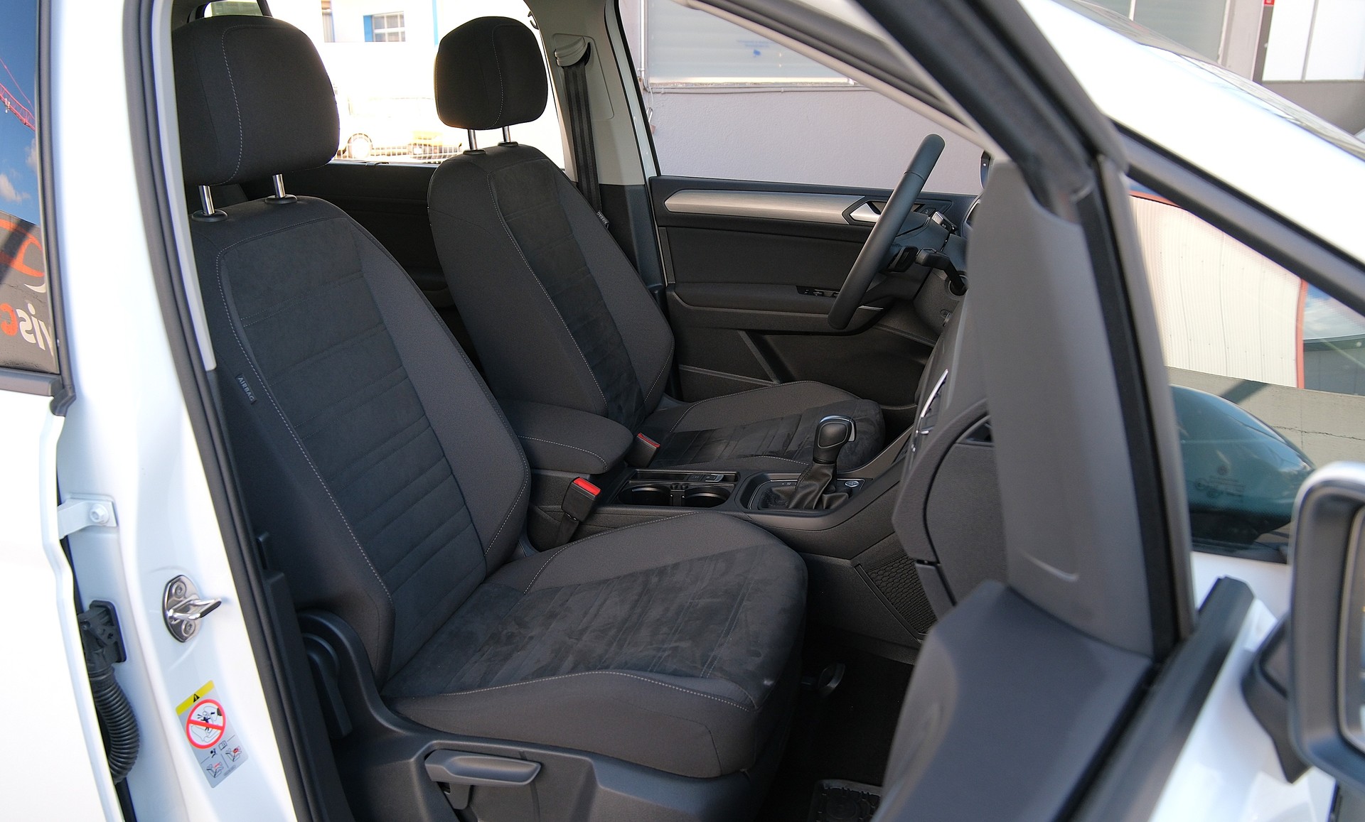 VW Touran 1.5 TSI EVO Comfortline United R Line DSG-image-19