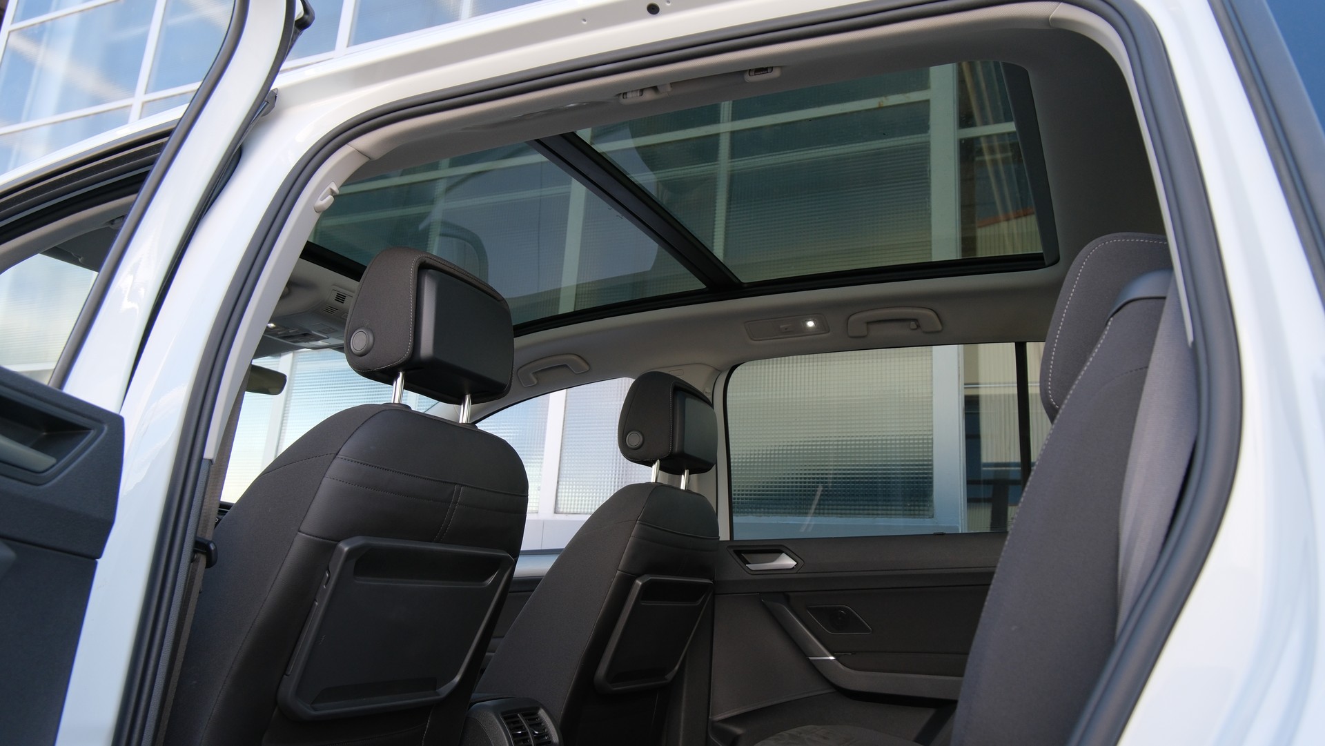 VW Touran 1.5 TSI EVO Comfortline United R Line DSG-image-20