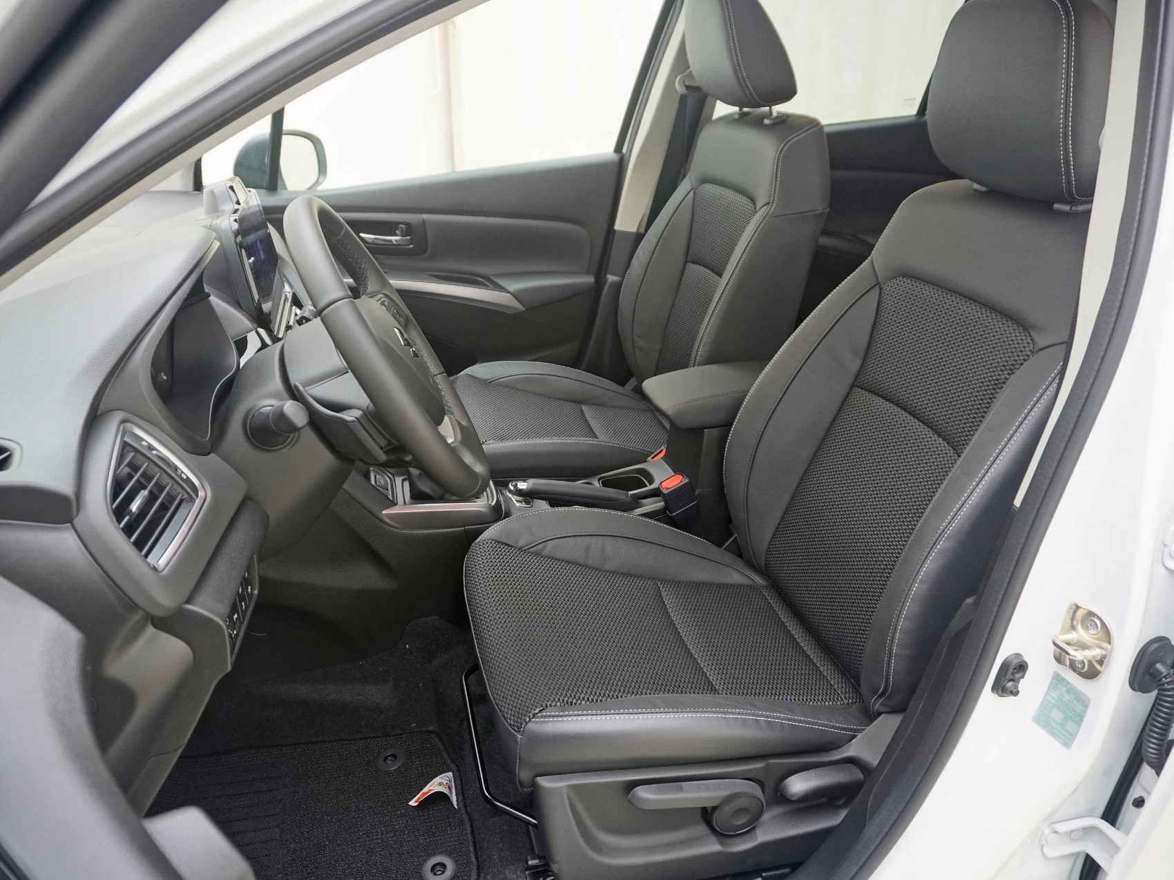 SUZUKI S-Cross 1.4 T Compact Top Hybrid 4x4-image-6