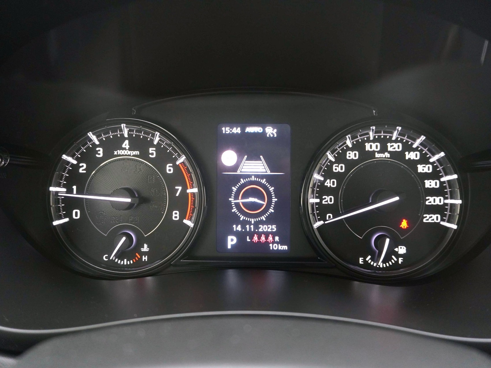 SUZUKI S-Cross 1.4 T Compact Top Hybrid 4x4-image-10