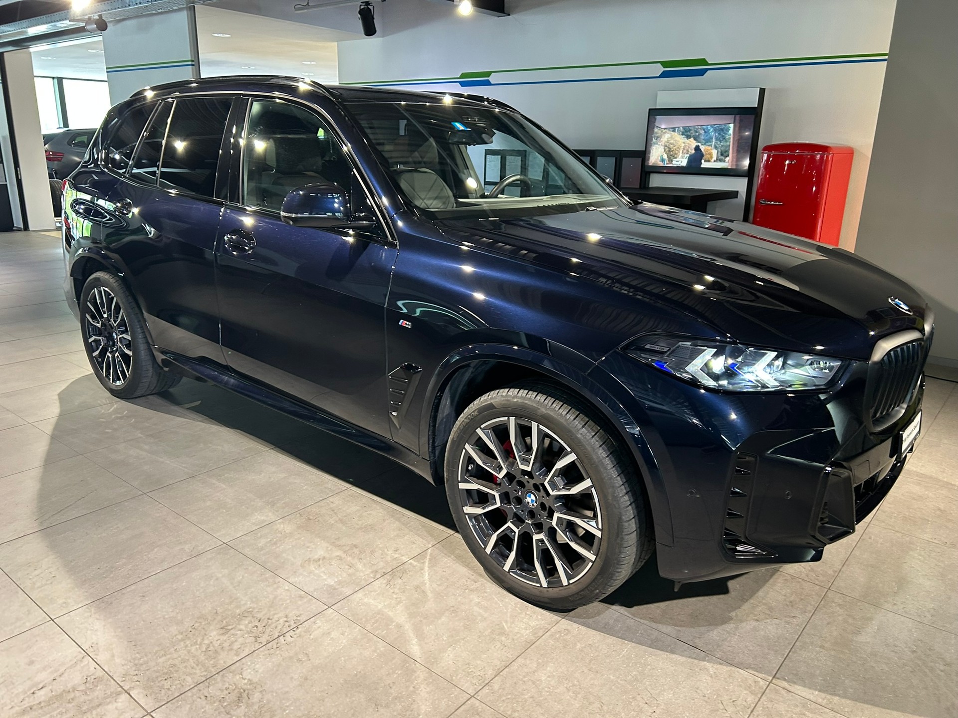 BMW X5 xDrive 48V 30d M Sport Pro Steptronic-showroom-element-1