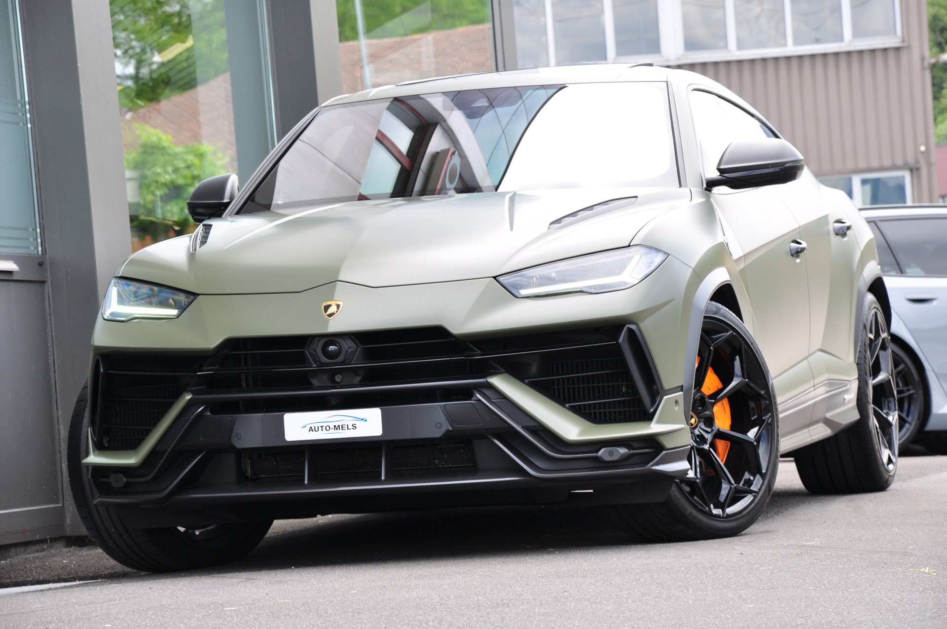 LAMBORGHINI Urus E-Gear PERFORMANTE