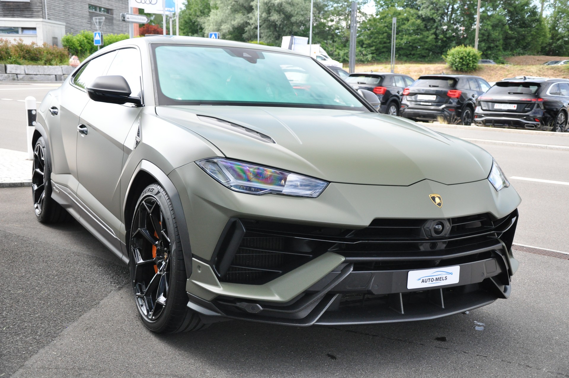 LAMBORGHINI Urus E-Gear PERFORMANTE-image-12