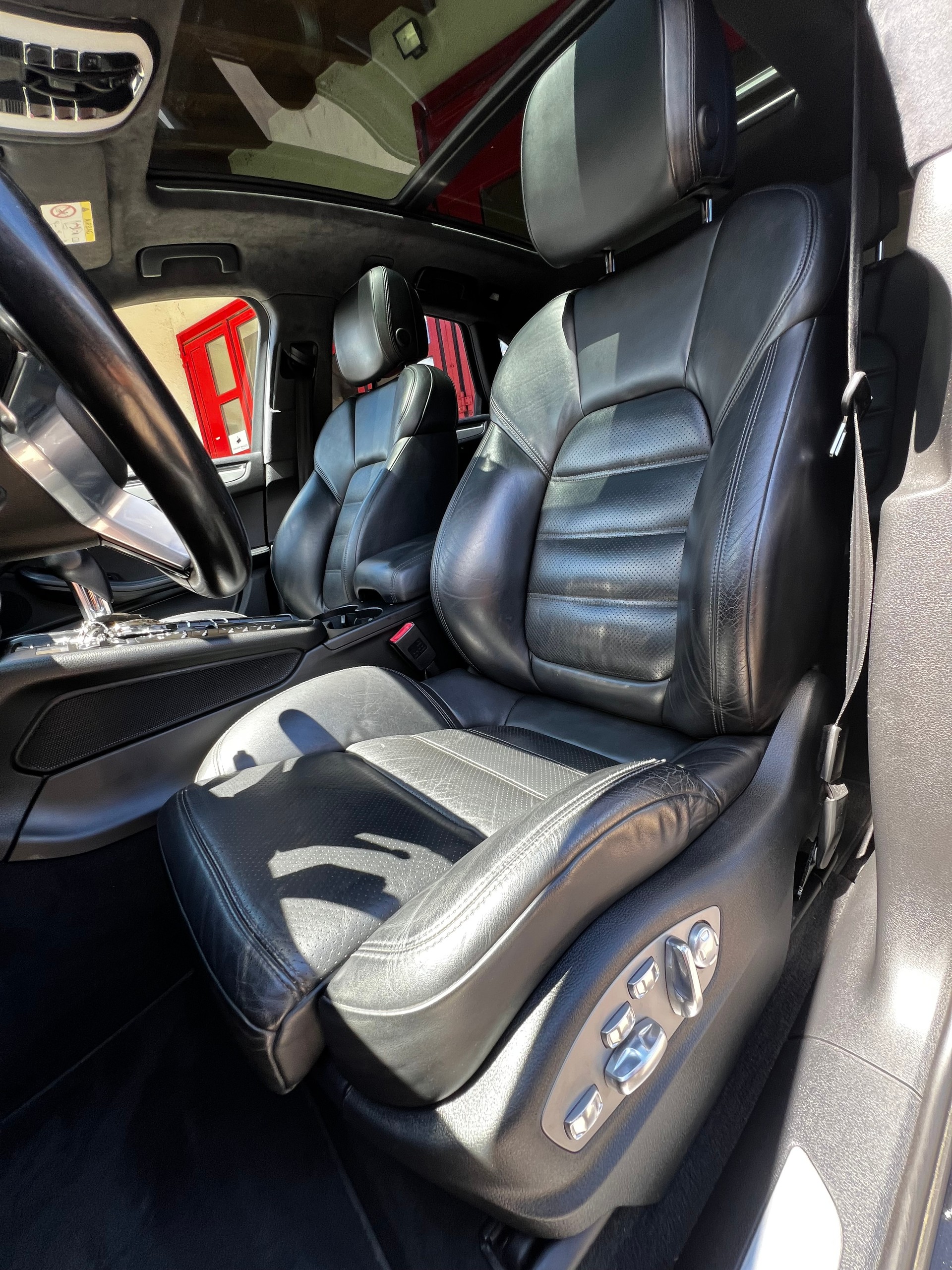 PORSCHE Macan Turbo PDK-image-18