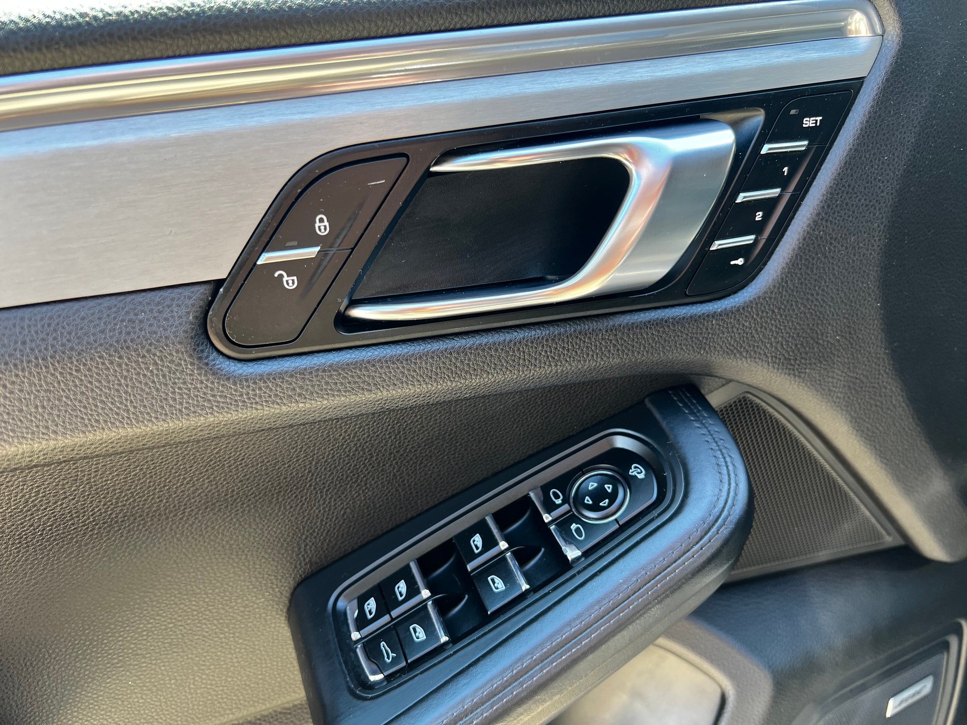 PORSCHE Macan Turbo PDK-image-20