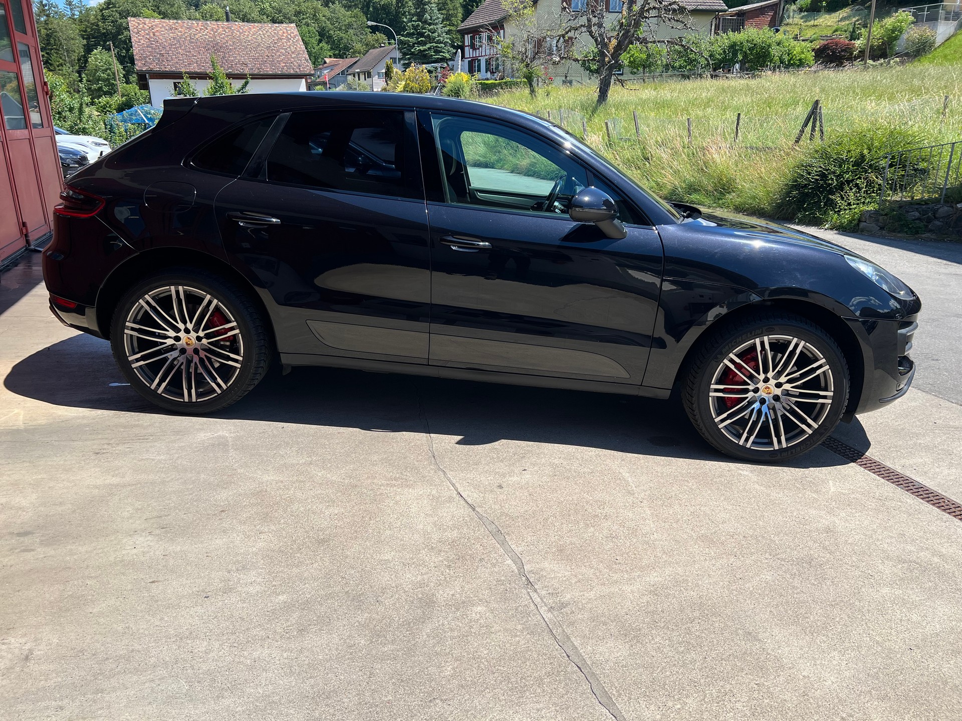 PORSCHE Macan Turbo PDK-image-6