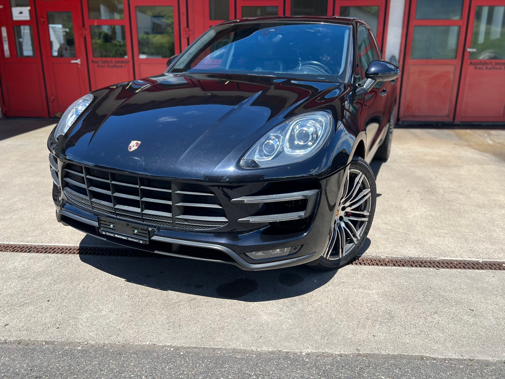 PORSCHE Macan Turbo PDK