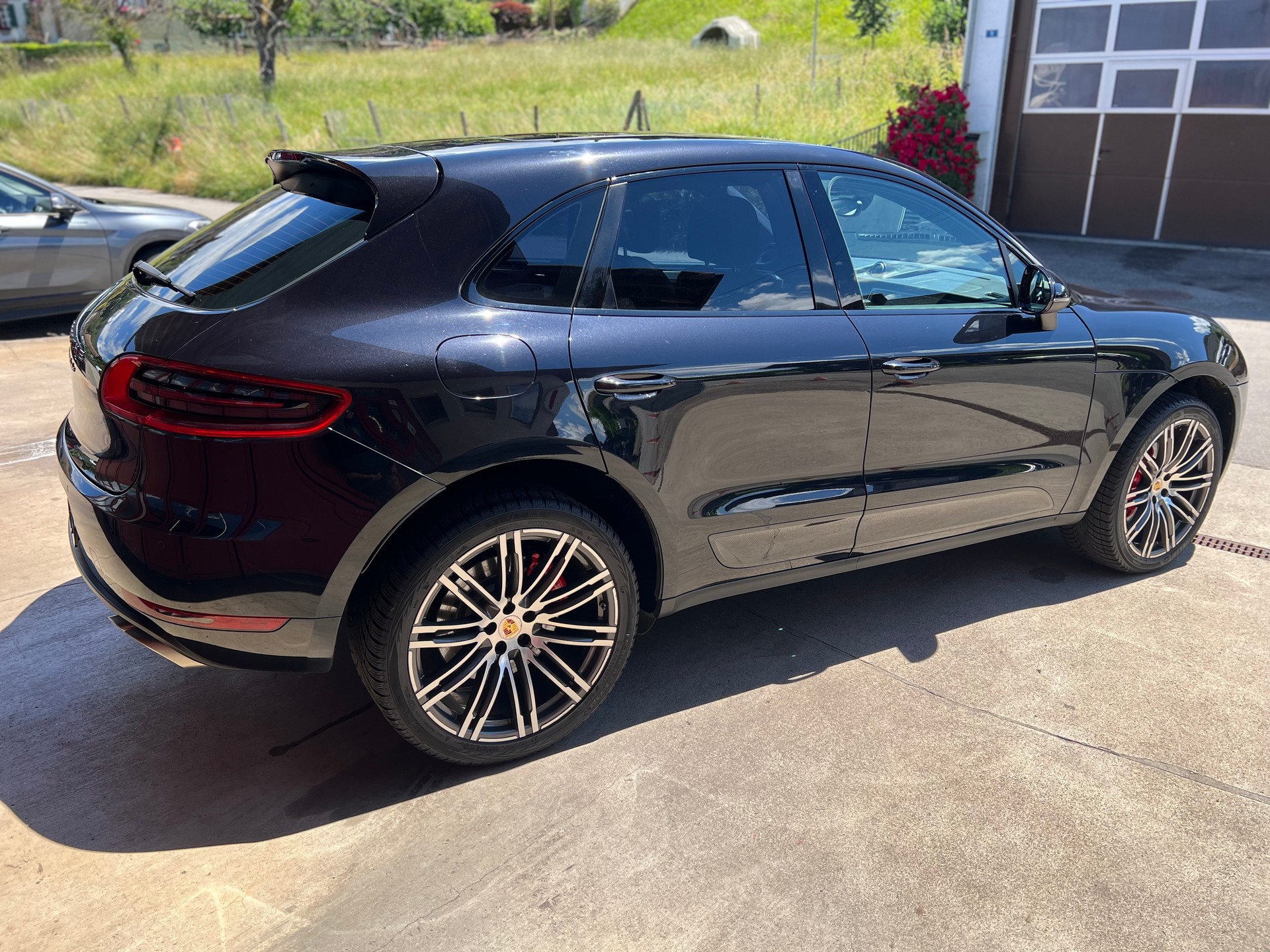PORSCHE Macan Turbo PDK-image-5