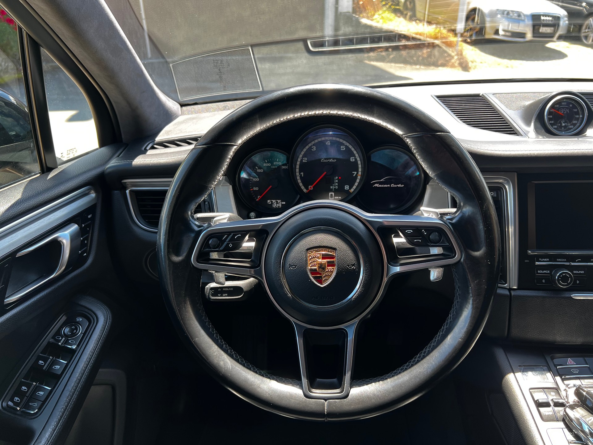 PORSCHE Macan Turbo PDK-image-16