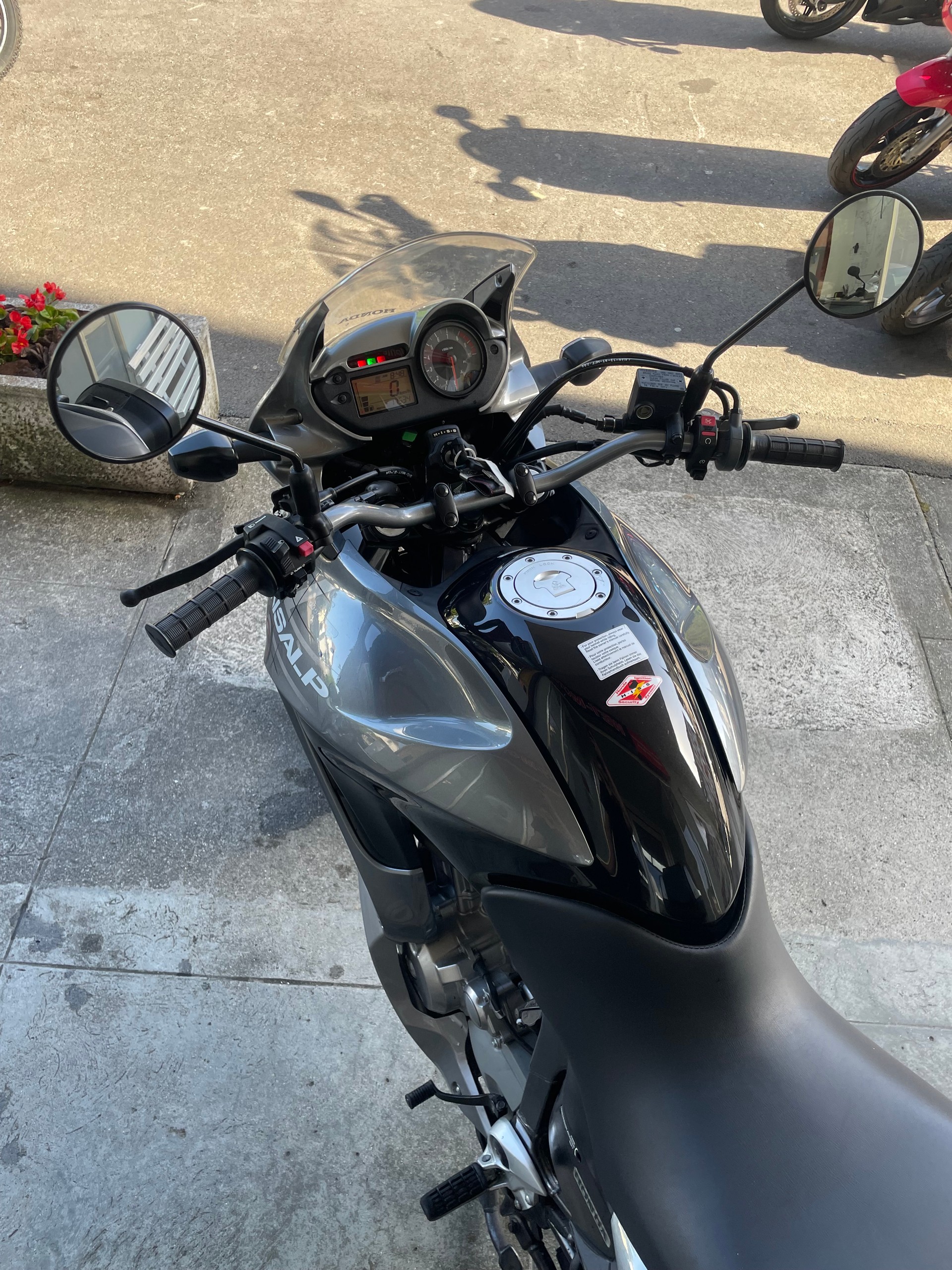 HONDA XL 700 V ABS Transalp-image-4