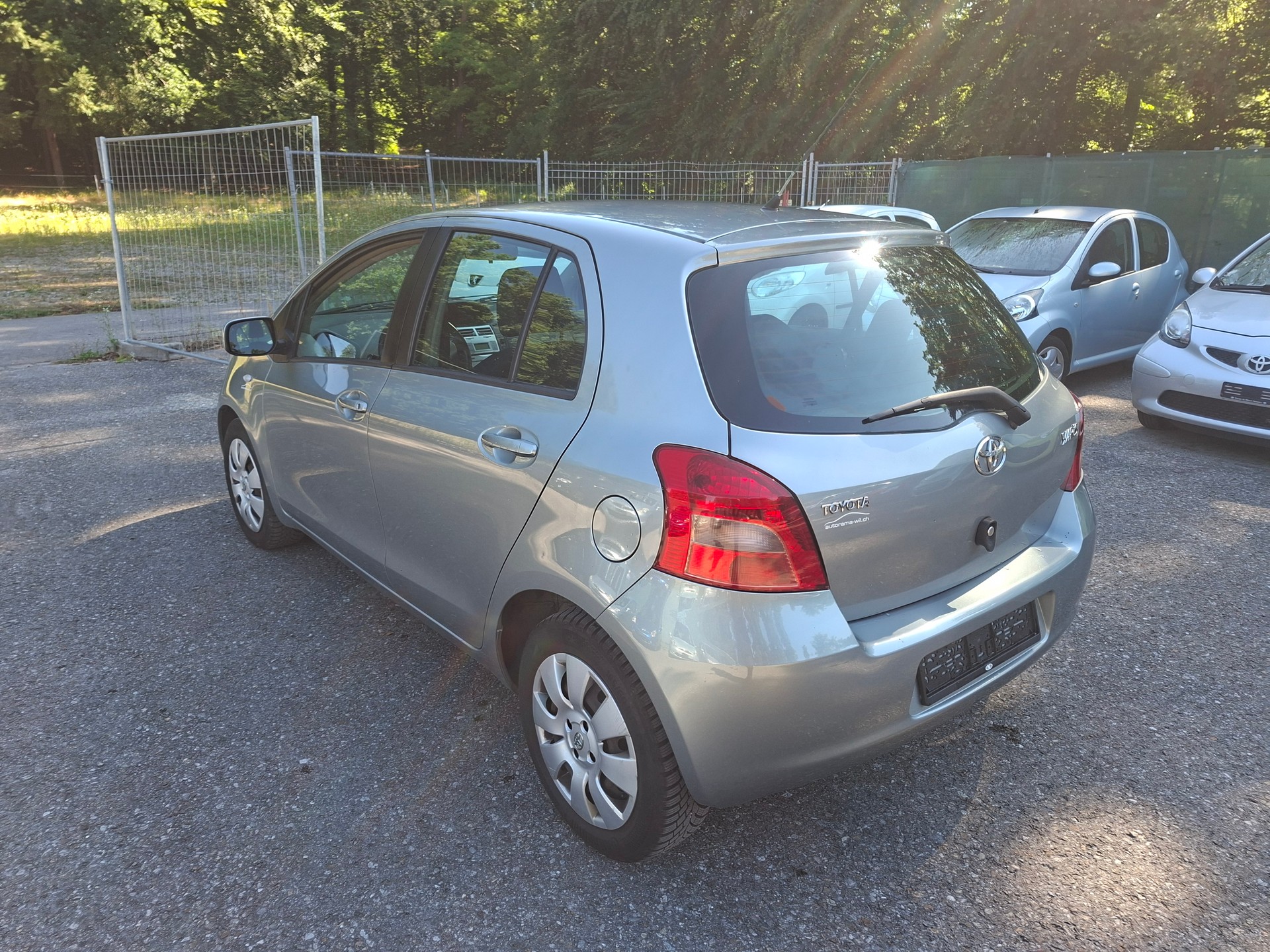 TOYOTA Yaris 1.3 Linea Luna-image-7