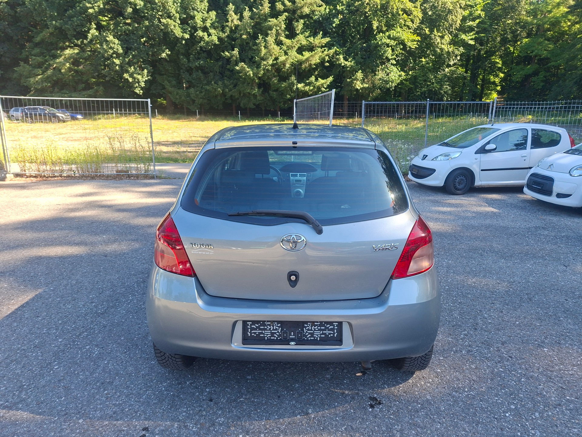 TOYOTA Yaris 1.3 Linea Luna-image-6