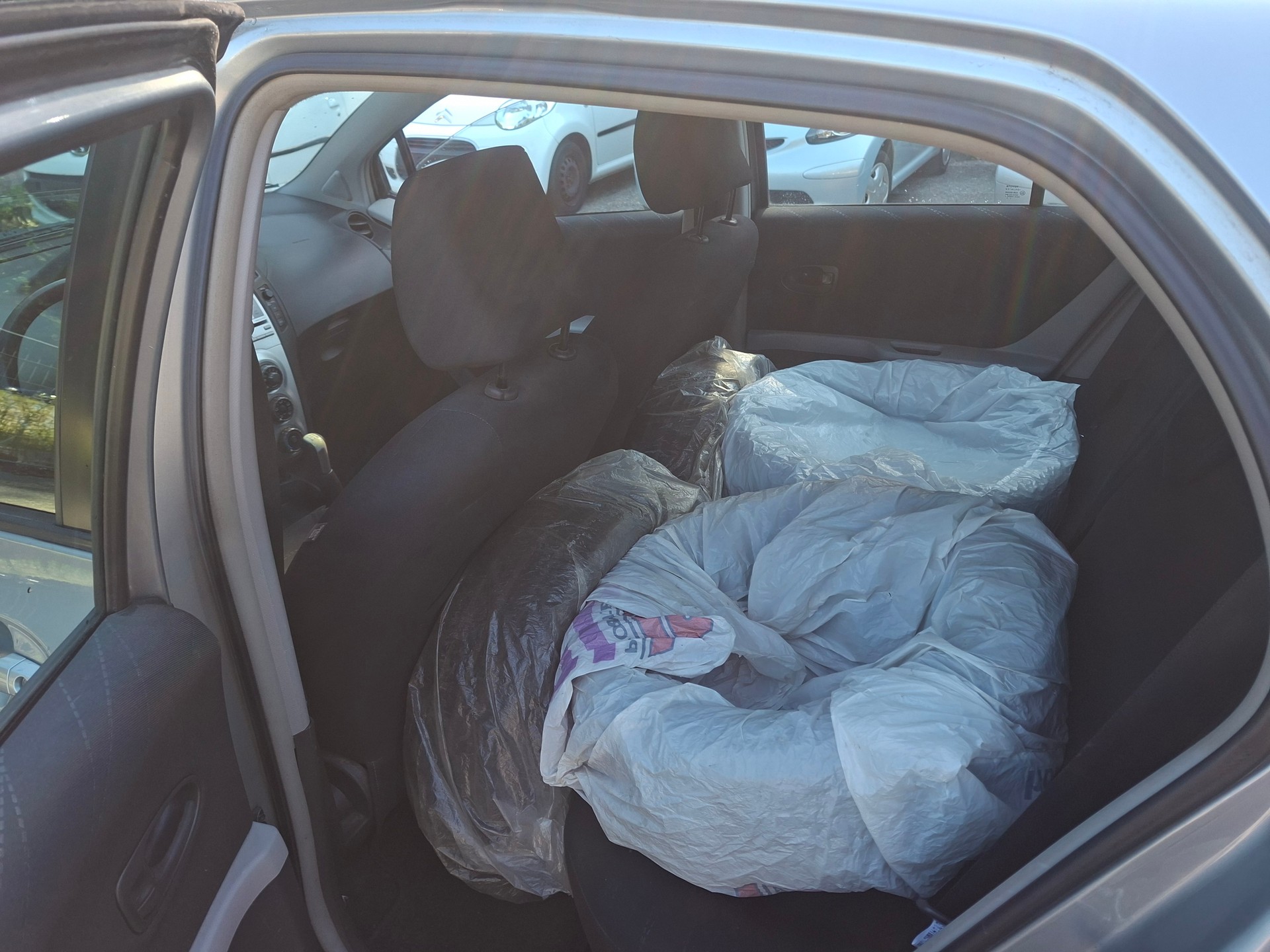 TOYOTA Yaris 1.3 Linea Luna-image-9
