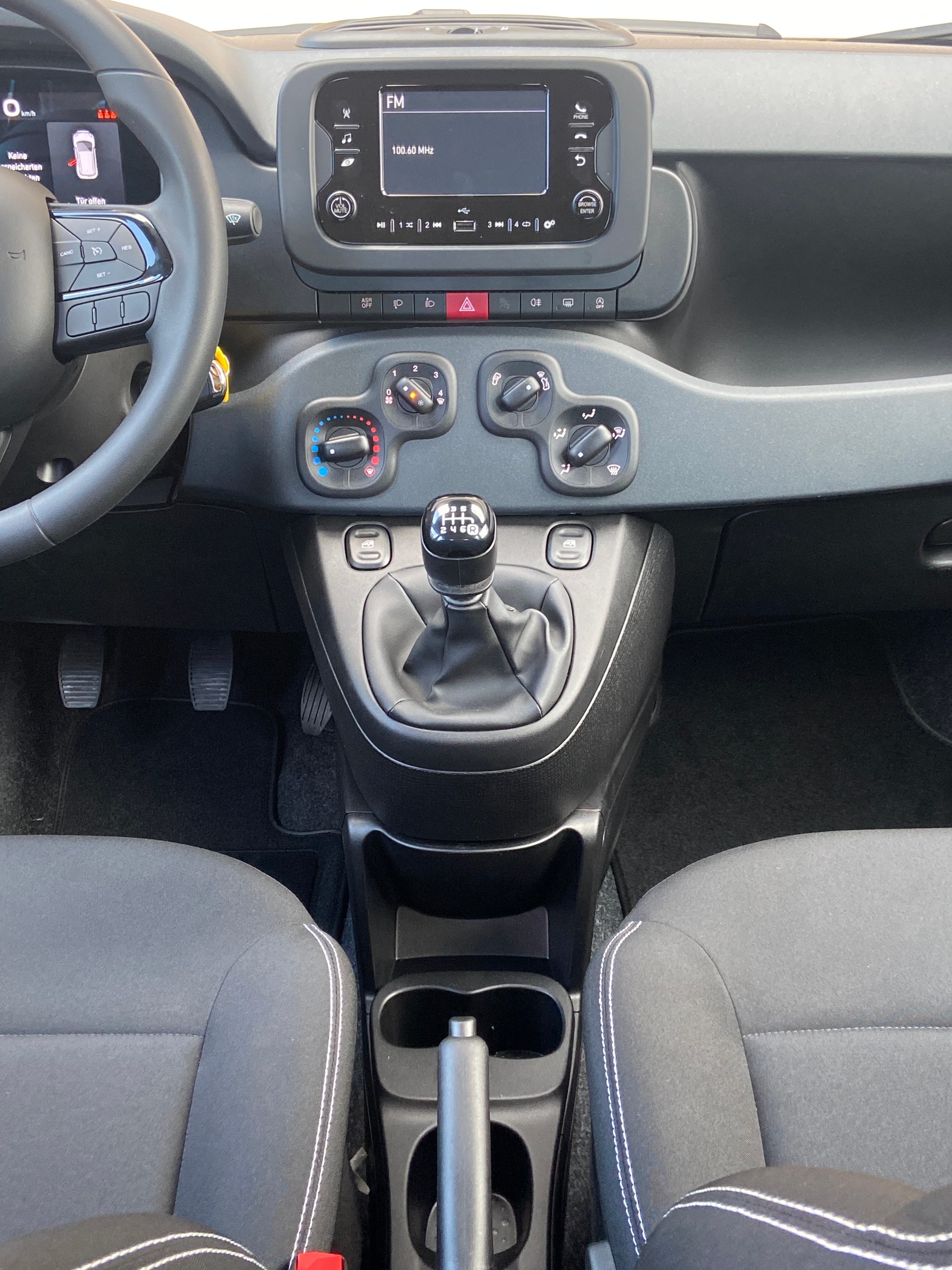 FIAT Panda 1.0 MHEV City-image-8