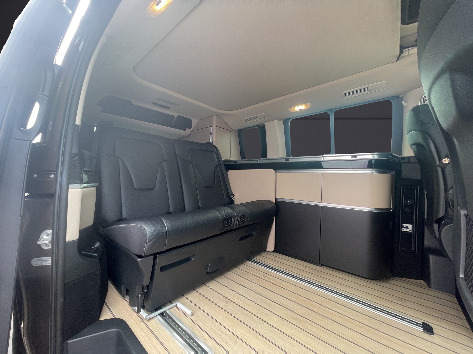 MERCEDES-BENZ Marco Polo 250 d 4Matic 7G-Tronic-image-25