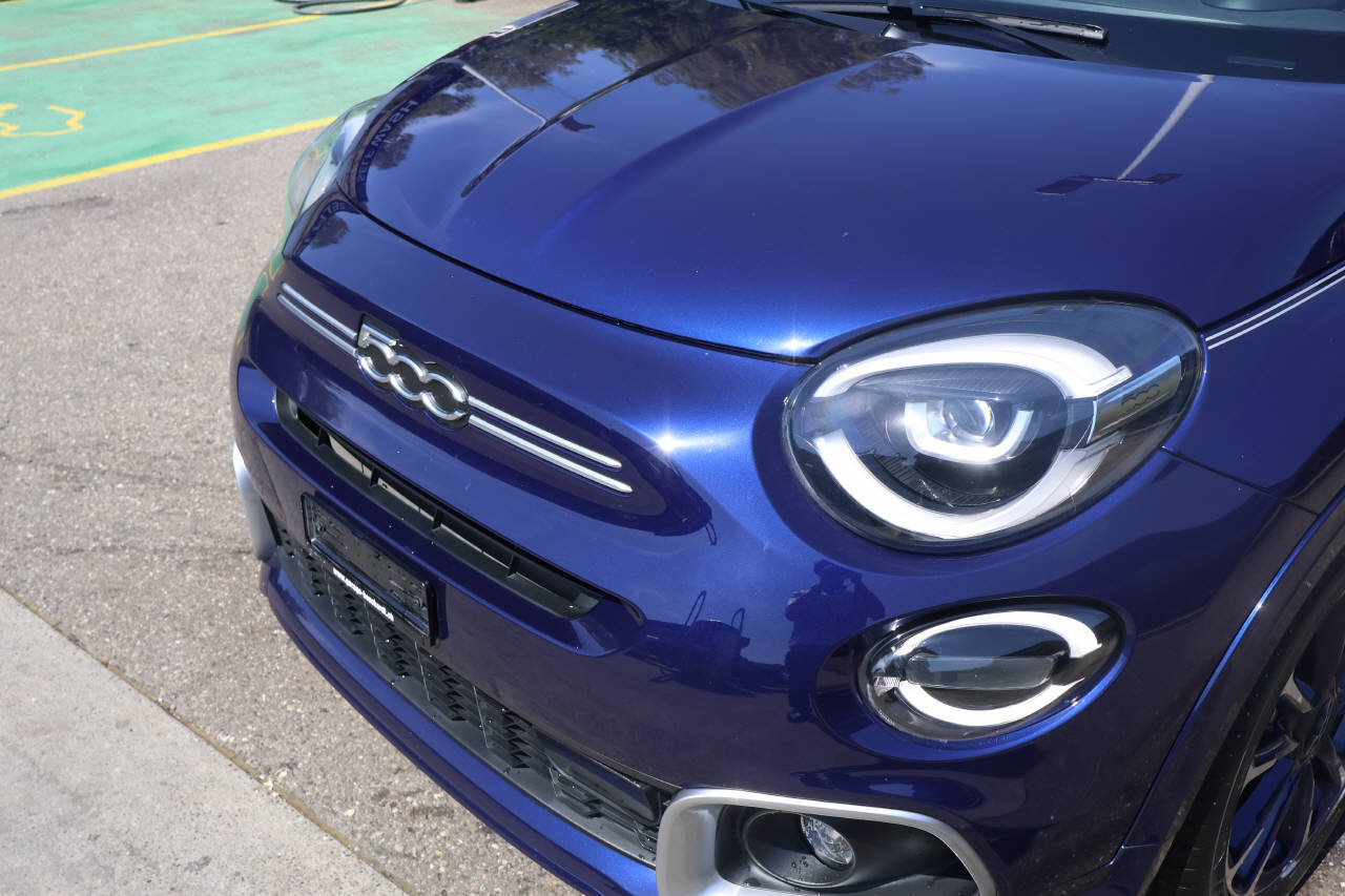 FIAT 500X 1.5 Hybrid Dolcevita Yacht Club Capri-image-8