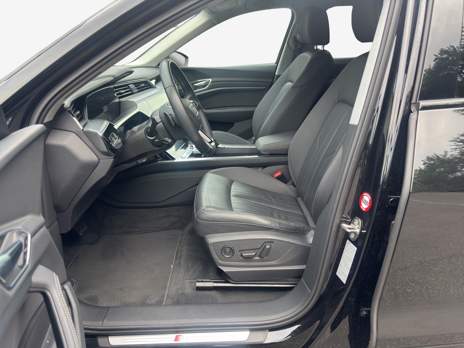 AUDI e-tron 50 S Line Attraction quattro-image-7
