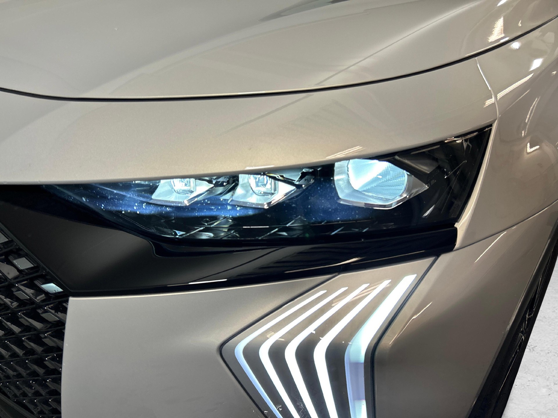 DS AUTOMOBILES 7 1.6 E-Tense Opéra-image-16